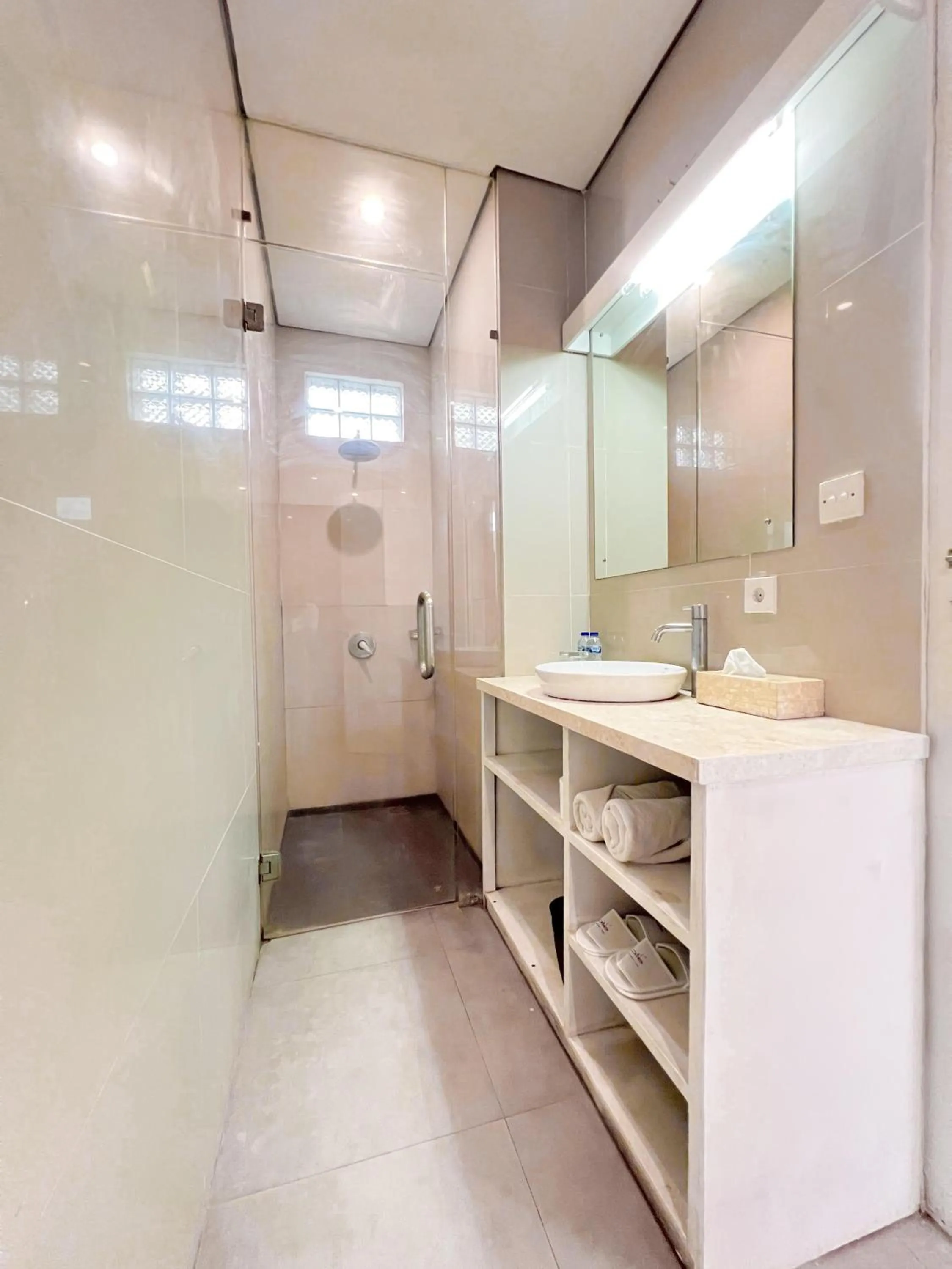 Bathroom in Apple Villas & Apartments