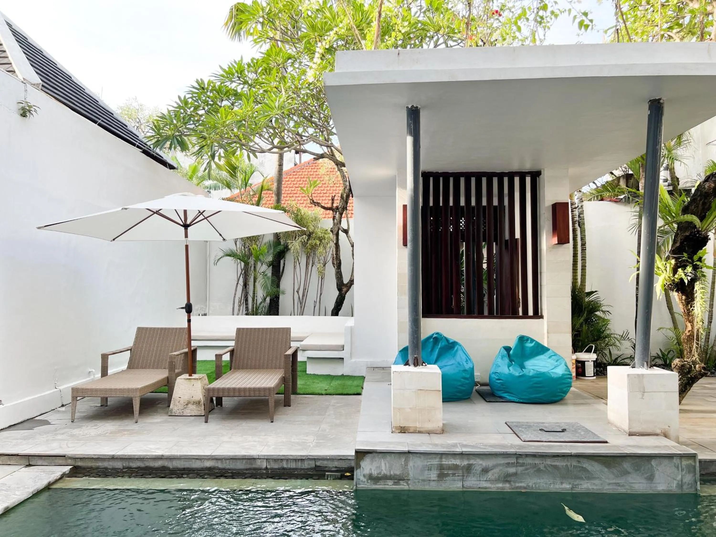 Seating area in Apple Villas & Apartments