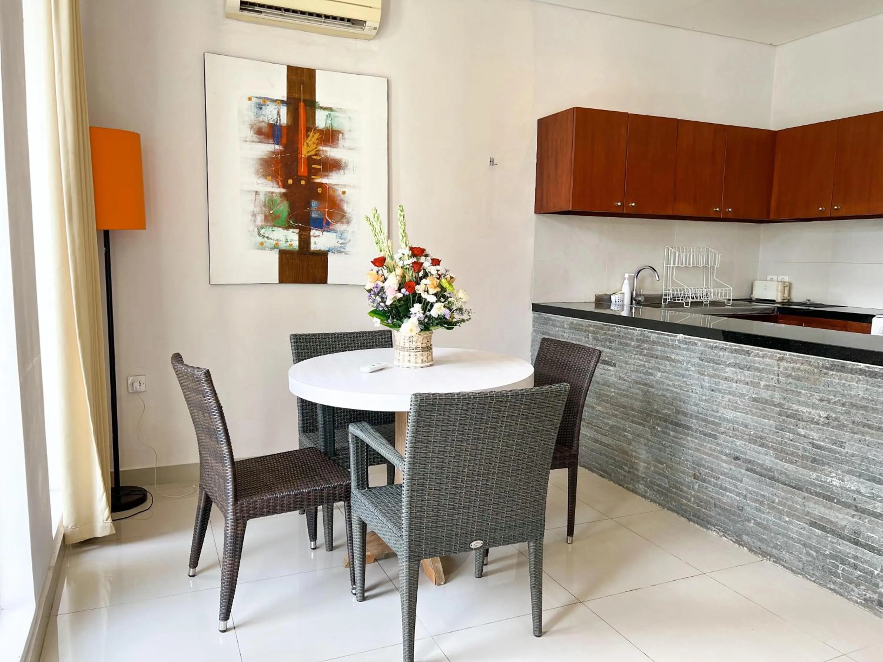 Kitchen or kitchenette in Apple Villas & Apartments