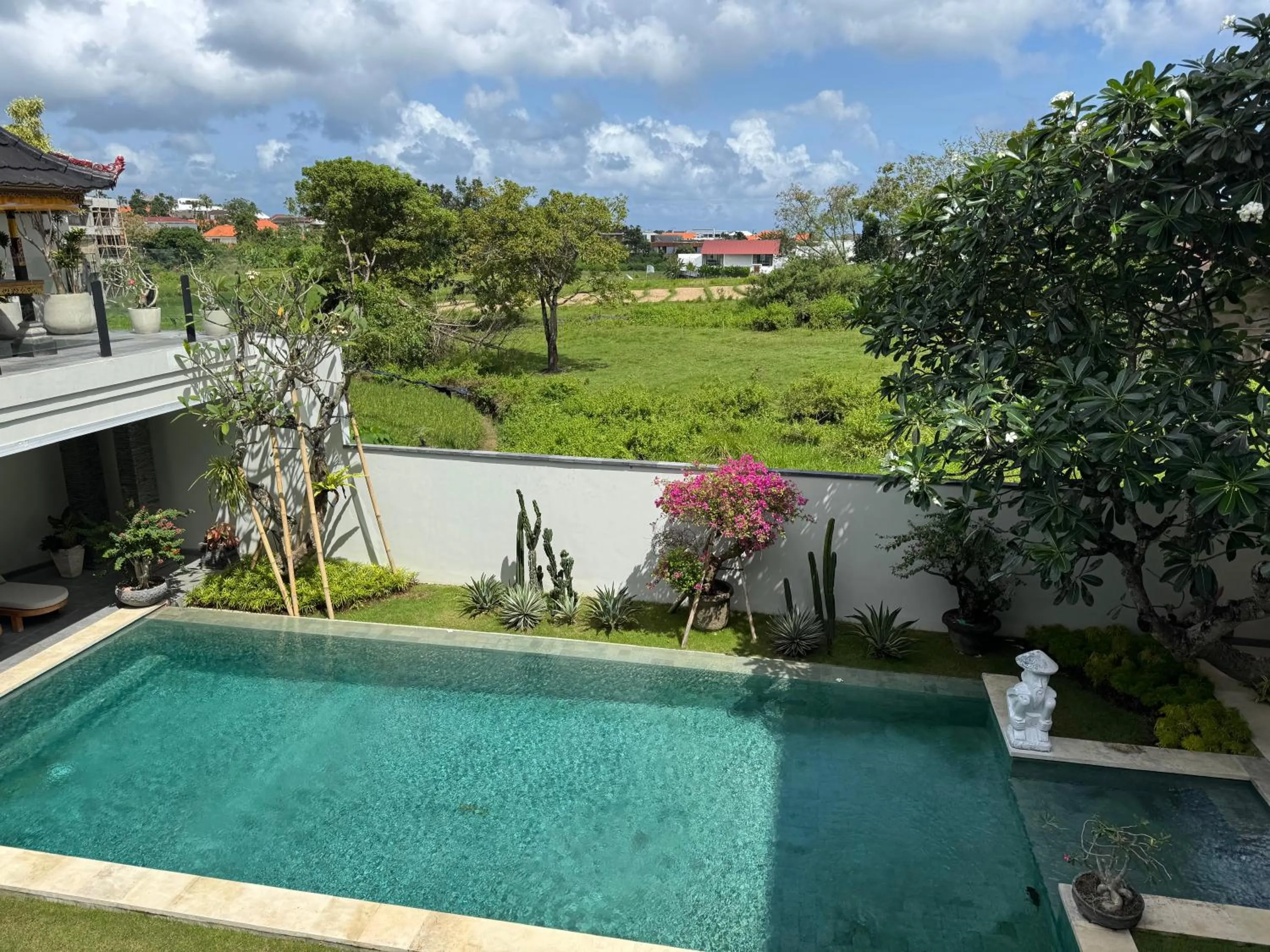 Swimming pool in Oshan Villas Bali