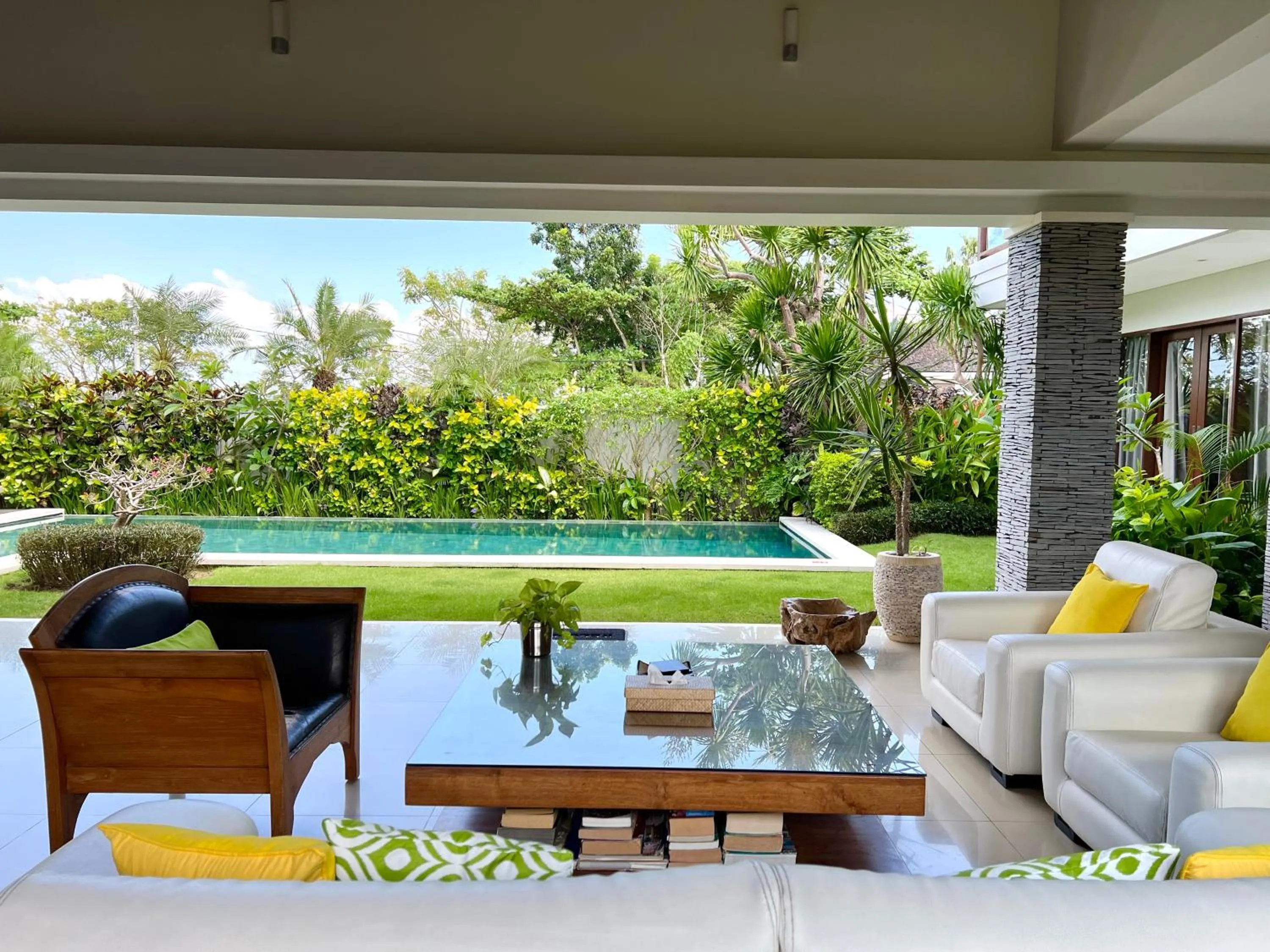 Living room in Oshan Villas Bali