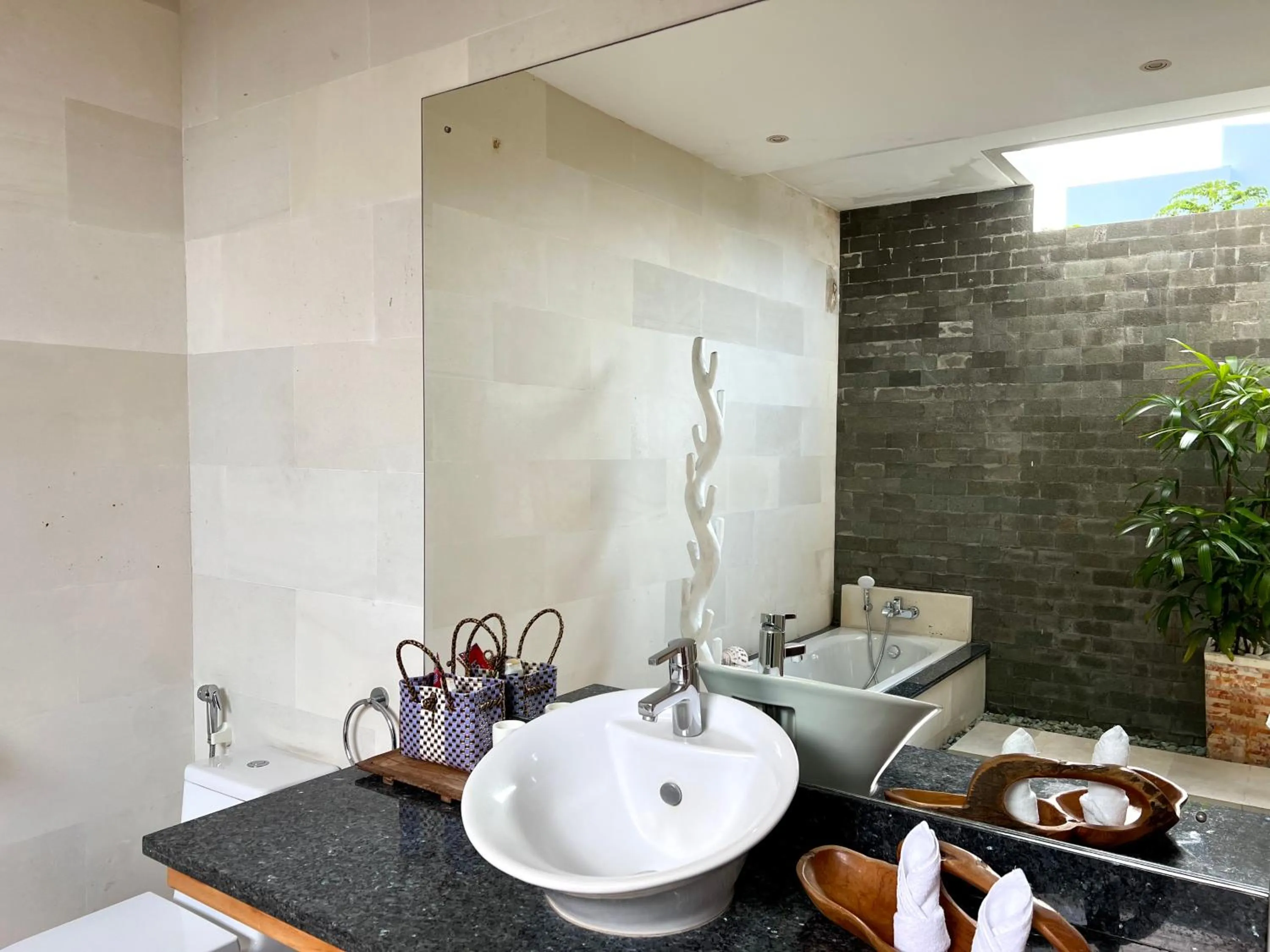 Bathroom in Oshan Villas Bali
