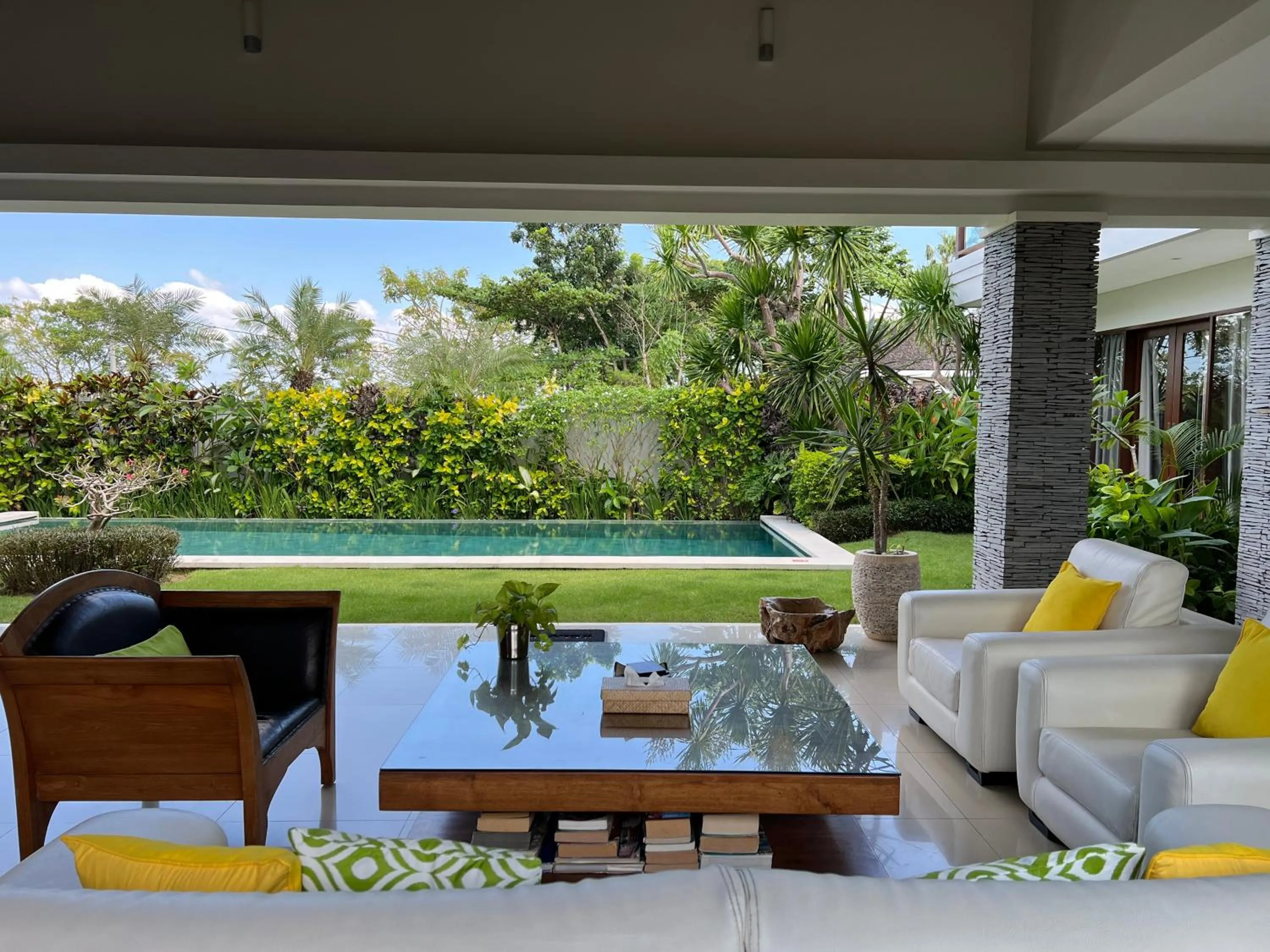 Living room in Oshan Villas Bali