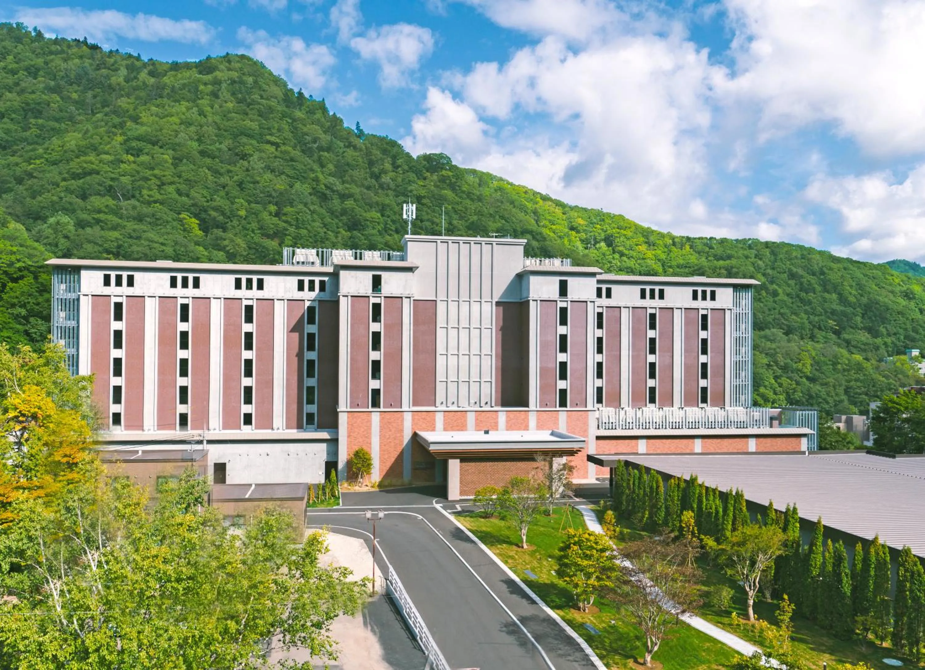 Property building in Grand Blissen Hotel Jozankei