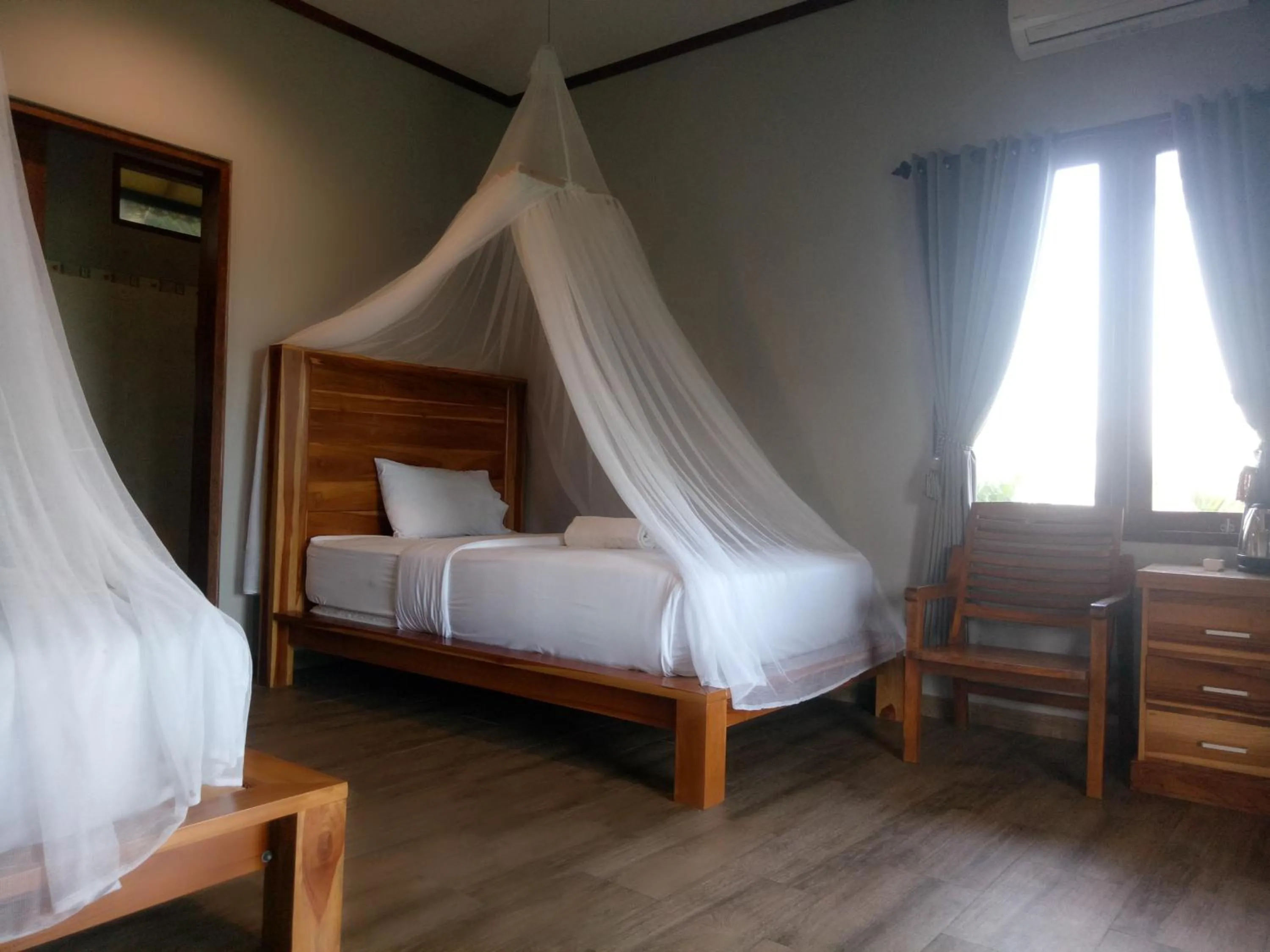 Photo of the whole room in Emir Surfcamp