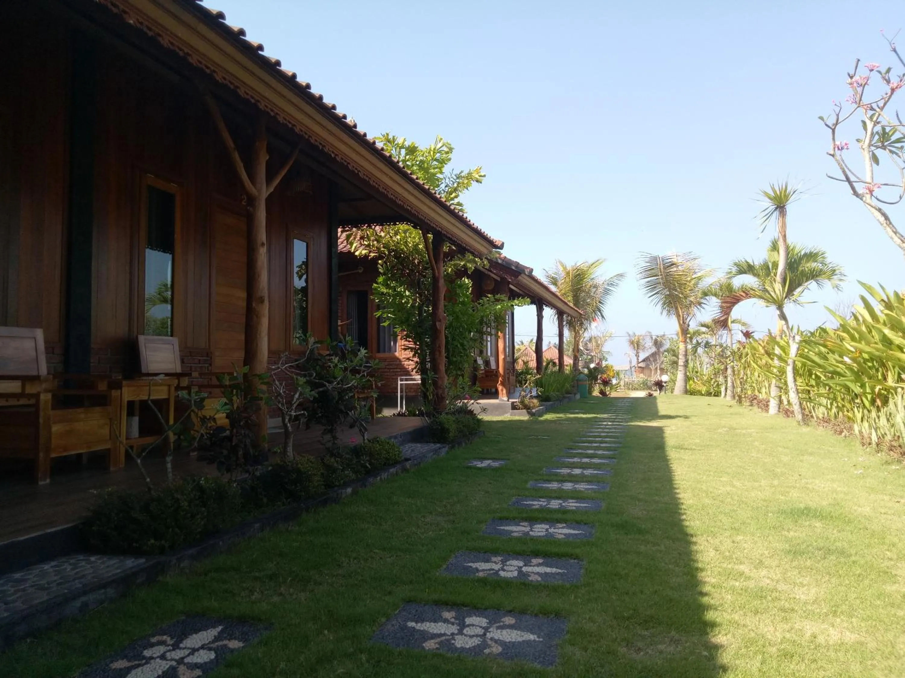 Property building in Emir Surfcamp