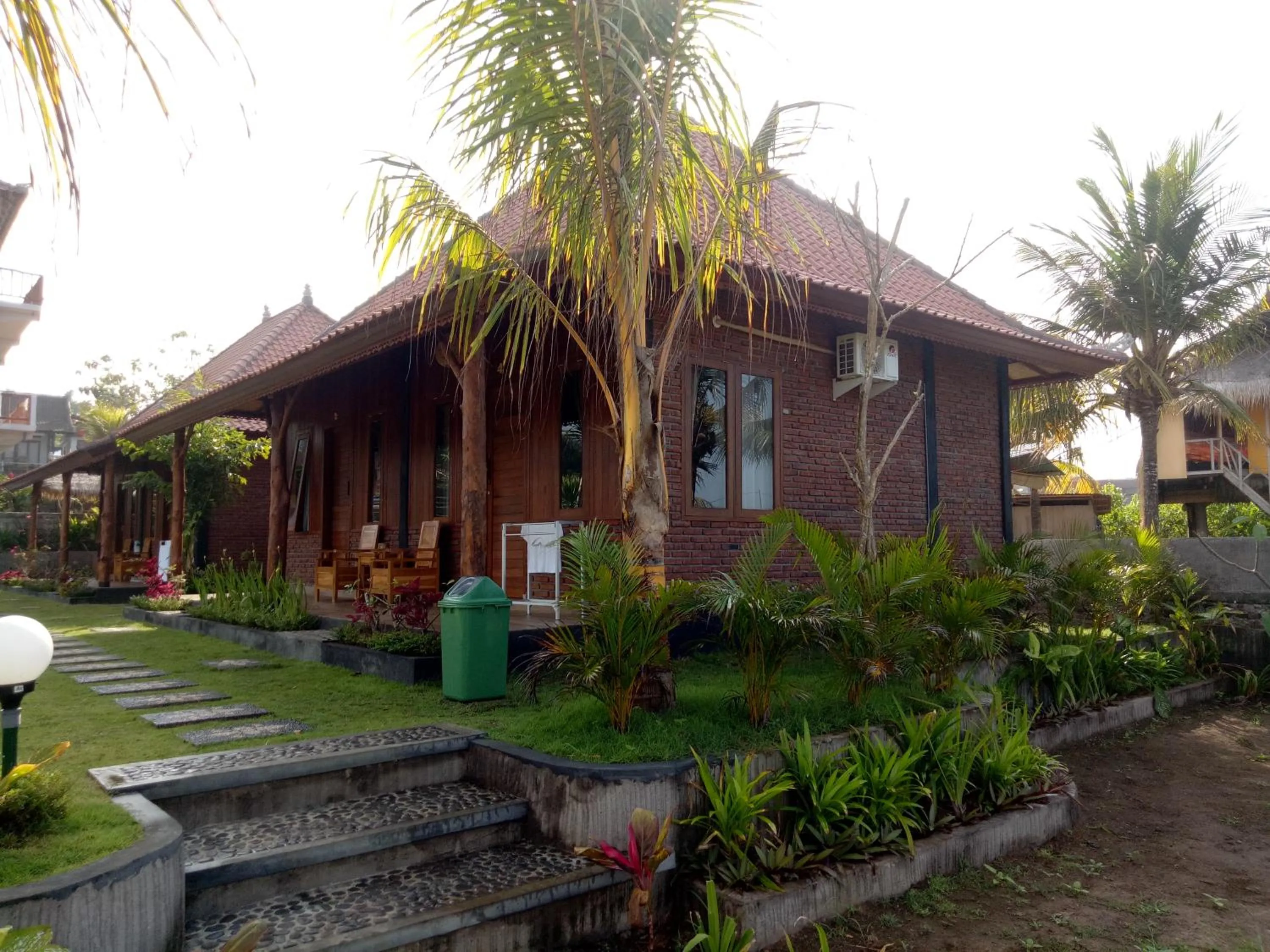 Property building in Emir Surfcamp