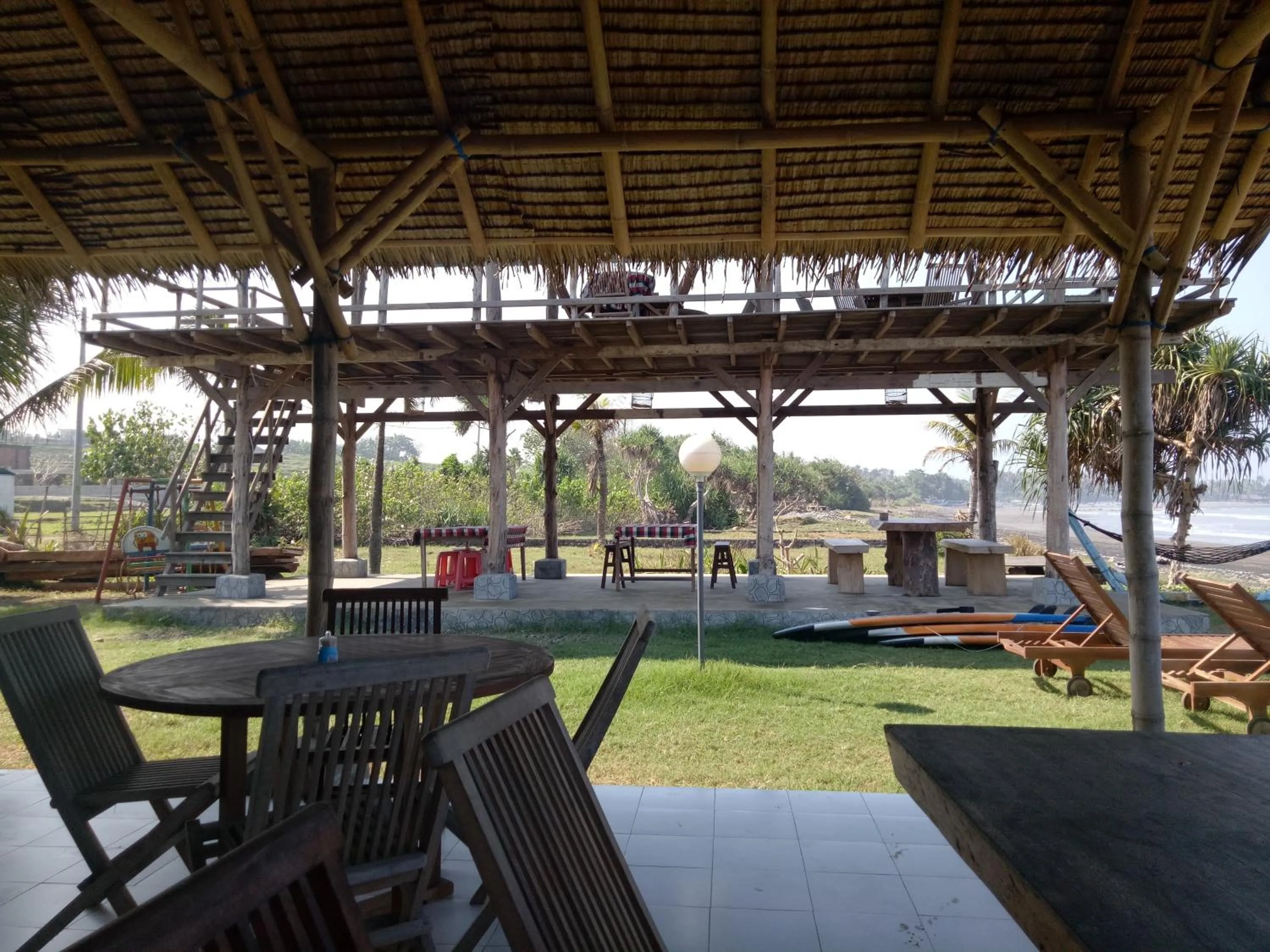 Restaurant/places to eat in Emir Surfcamp