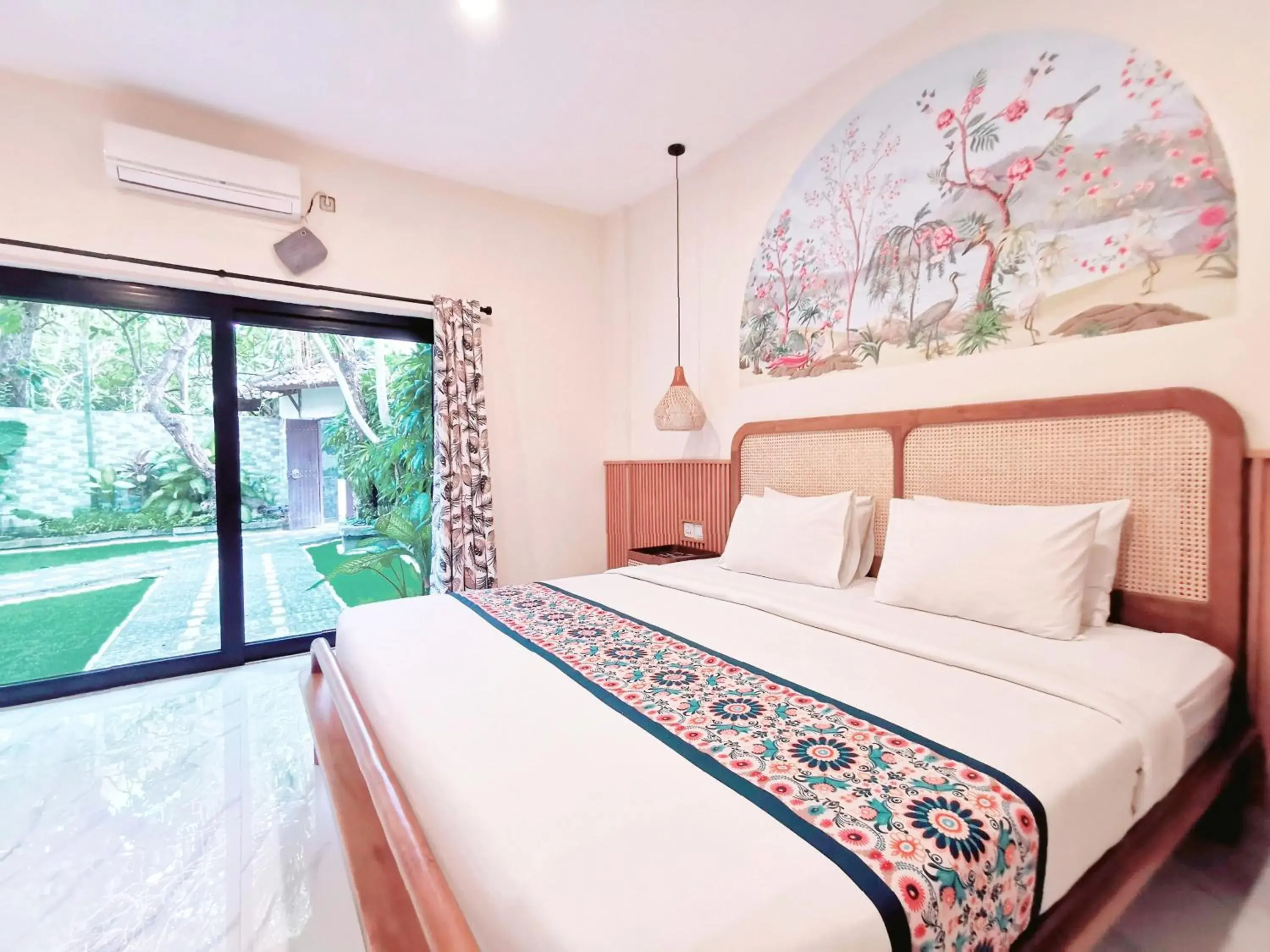 Bed in Kumpul Kumpul Villa Seminyak - CHSE Certified Bed in Kumpul Kumpul Villa Seminyak - CHSE Certified