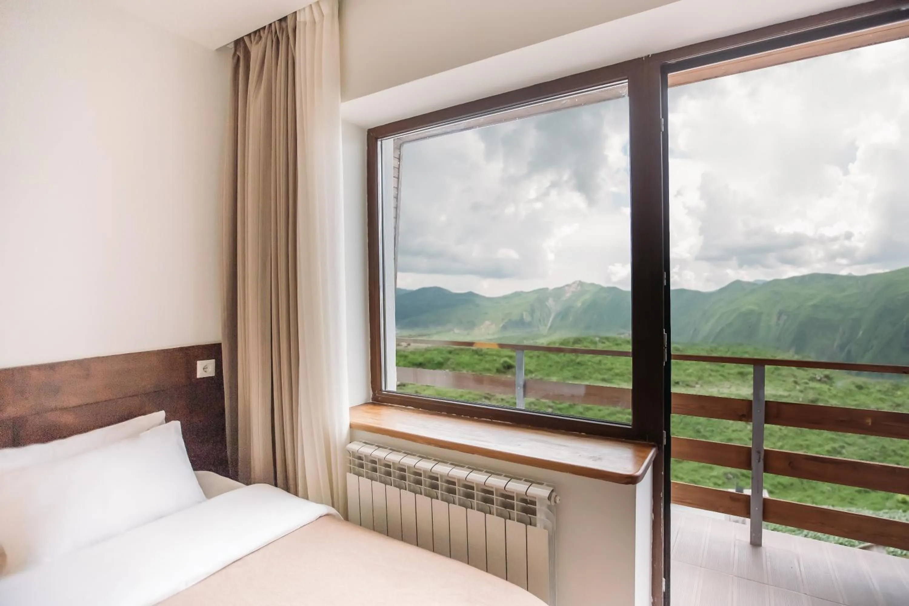Mountain view, Bed in Hotel Carpe Diem Gudauri