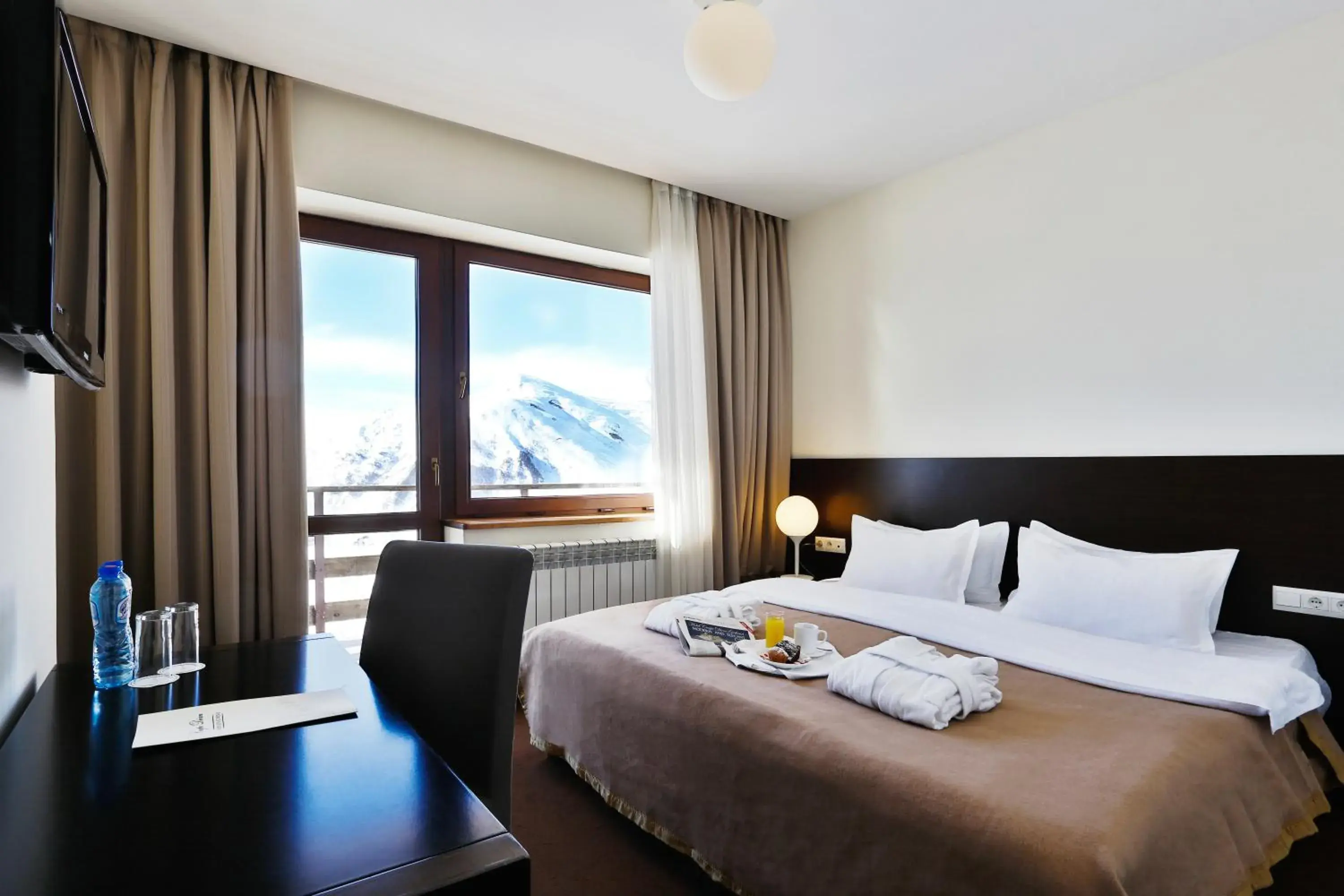Double or Twin Room with Balcony in Hotel Carpe Diem Gudauri Double or Twin Room with Balcony in Hotel Carpe Diem Gudauri