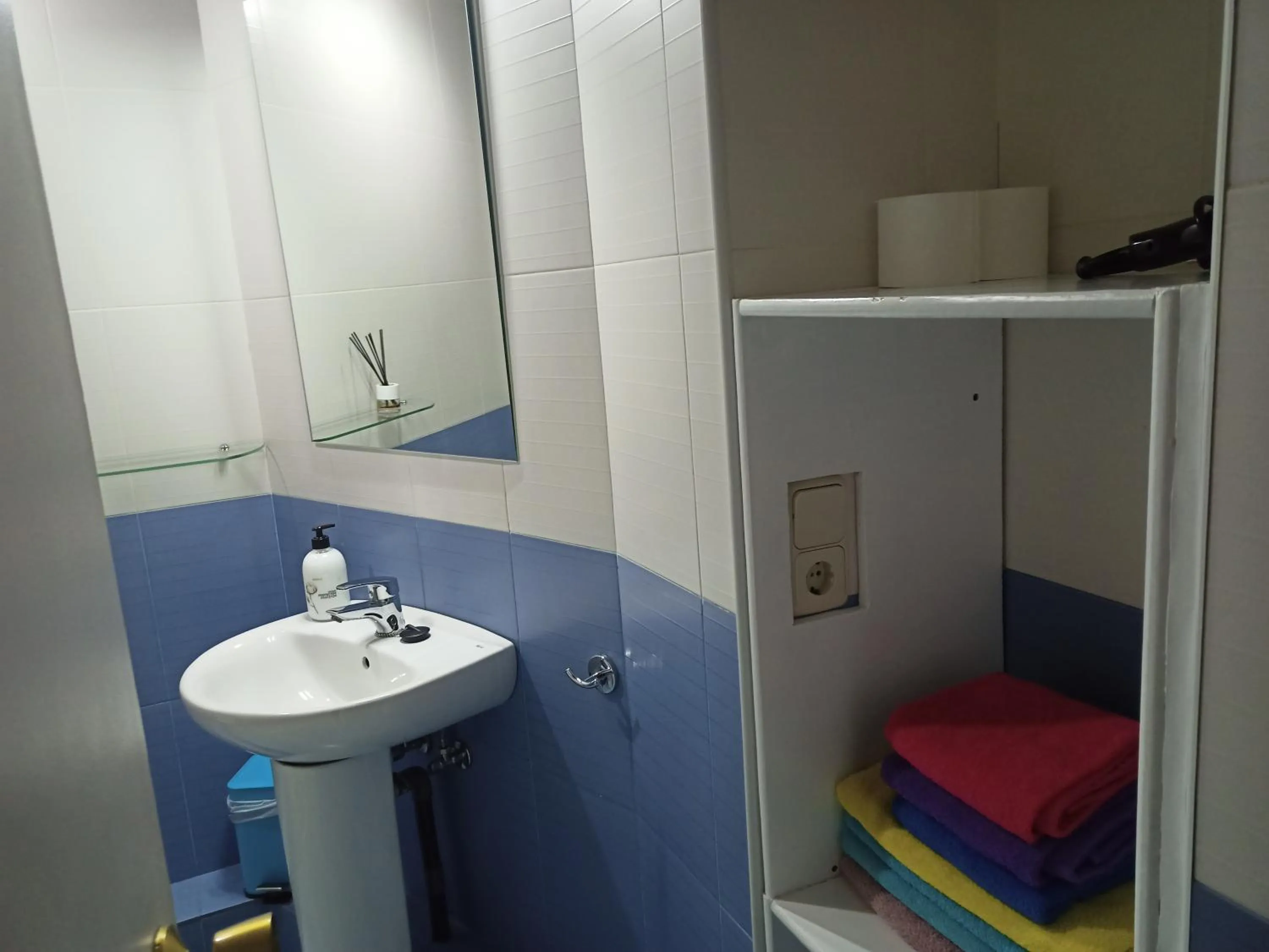 Estudio con balcon Plaza España