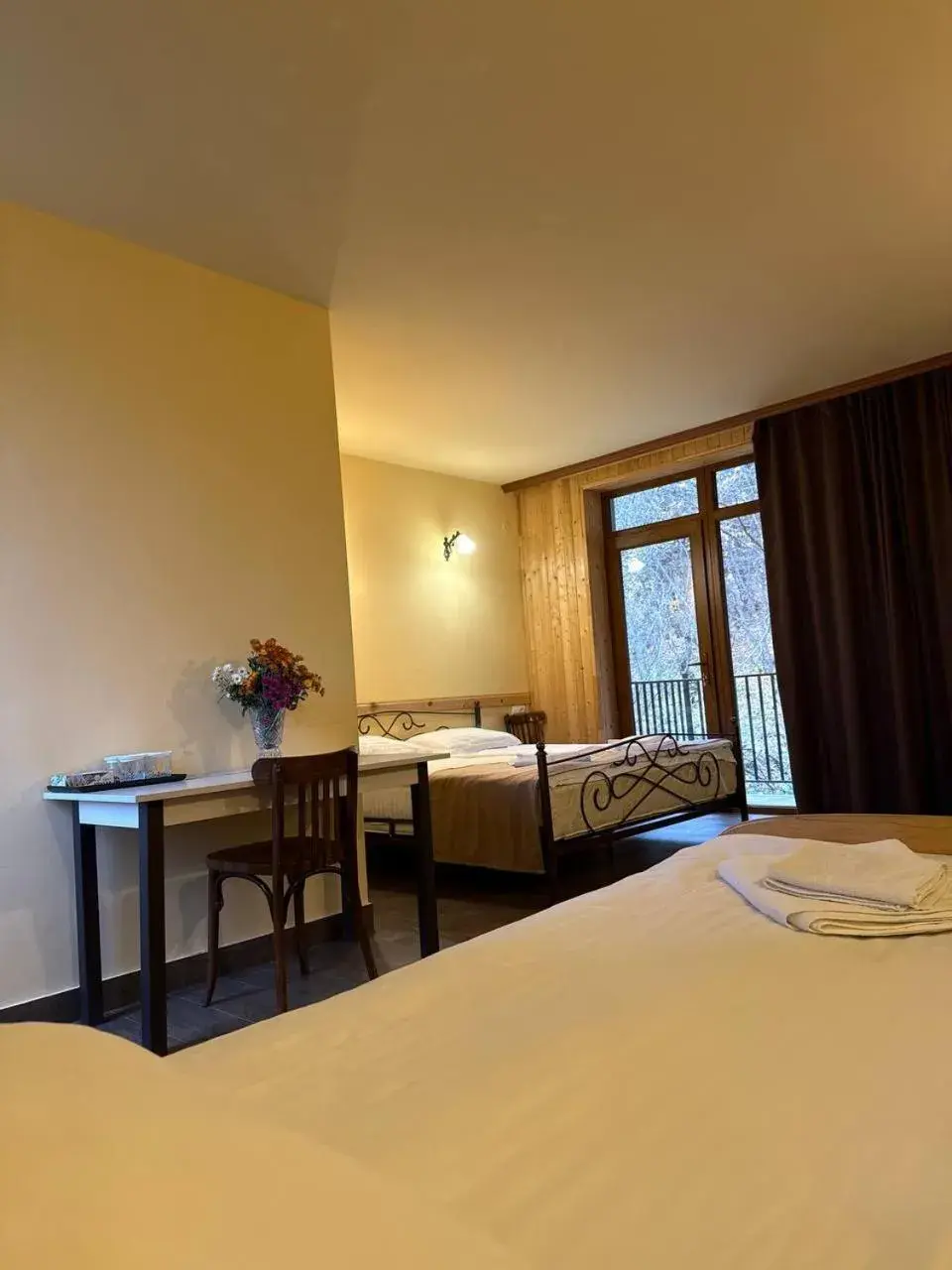 Standard Triple Room - single occupancy in Yeghevnut Hotel Standard Triple Room - single occupancy in Yeghevnut Hotel