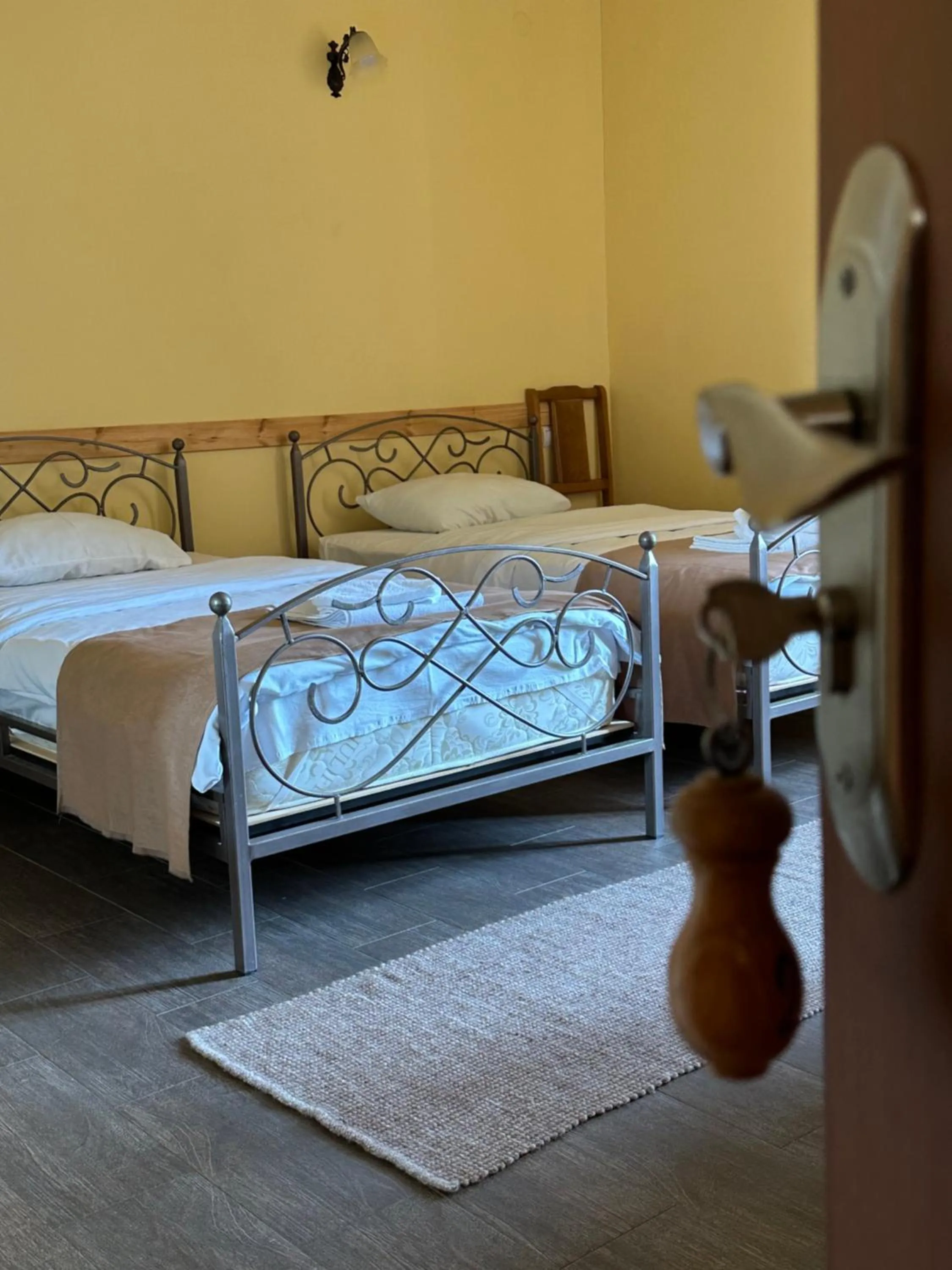 Standard Twin Room - single occupancy in Yeghevnut Hotel