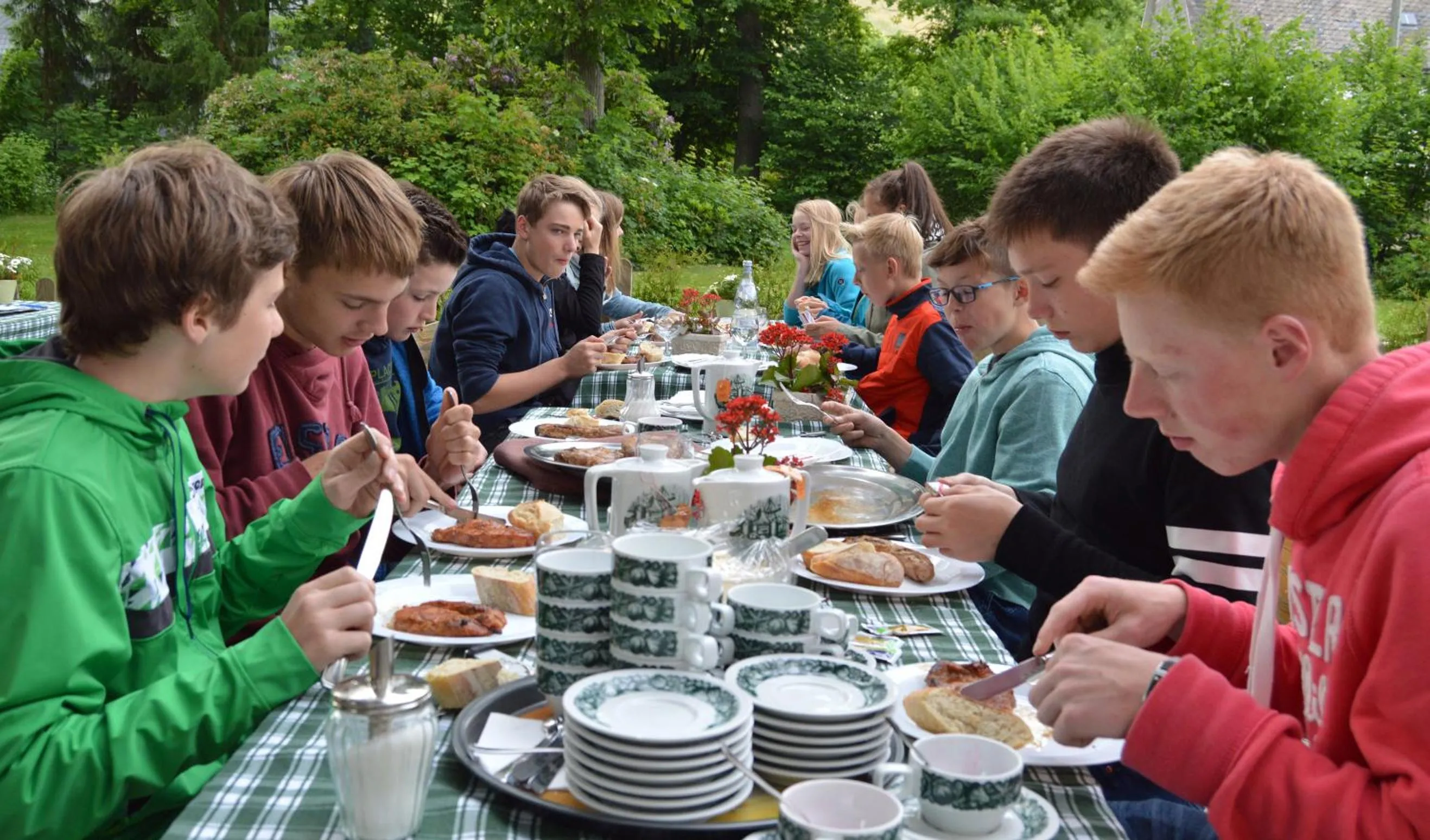 BBQ facilities in Hotel Haus Rameil