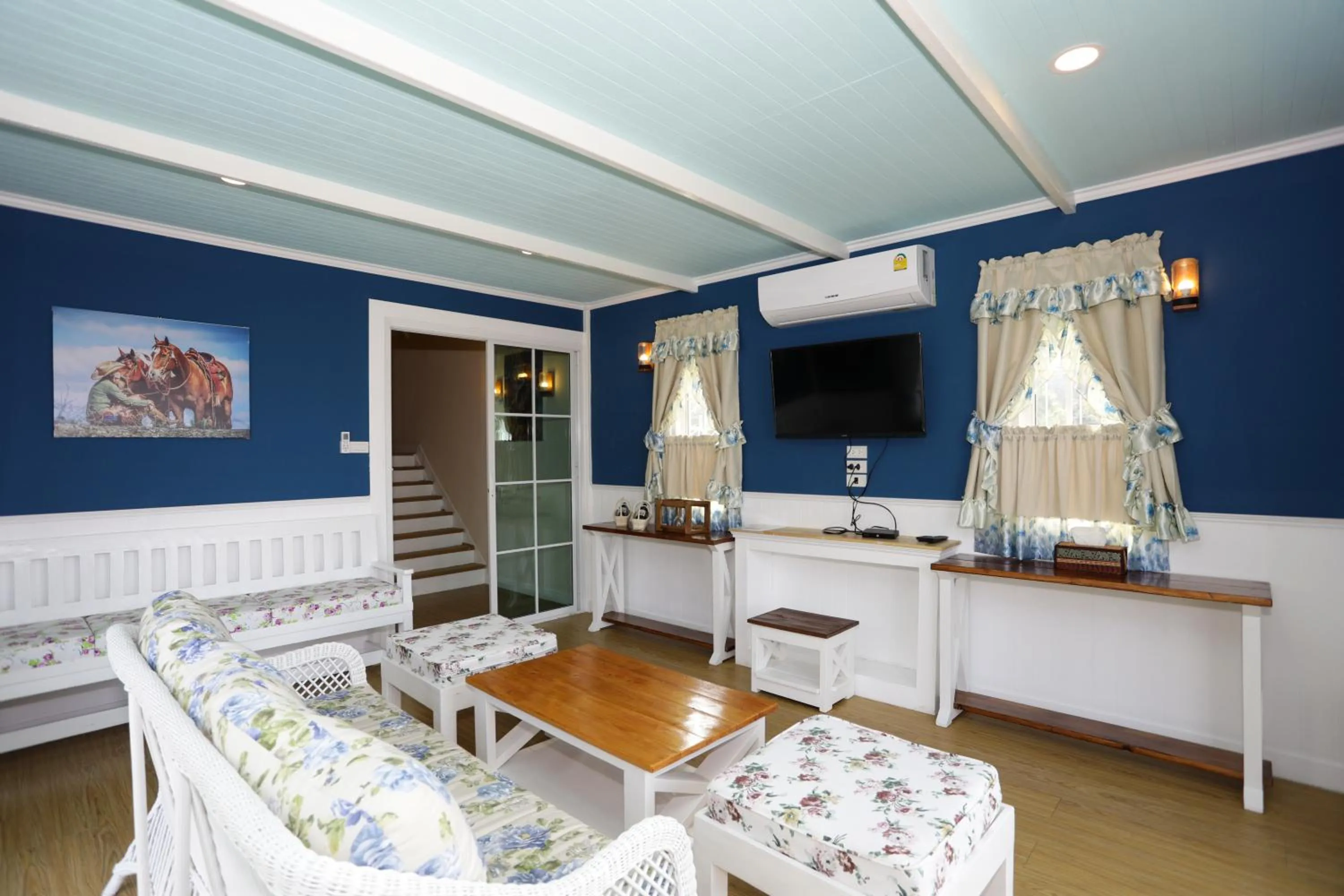 Living room in Pattaya Paradise Beach Resort