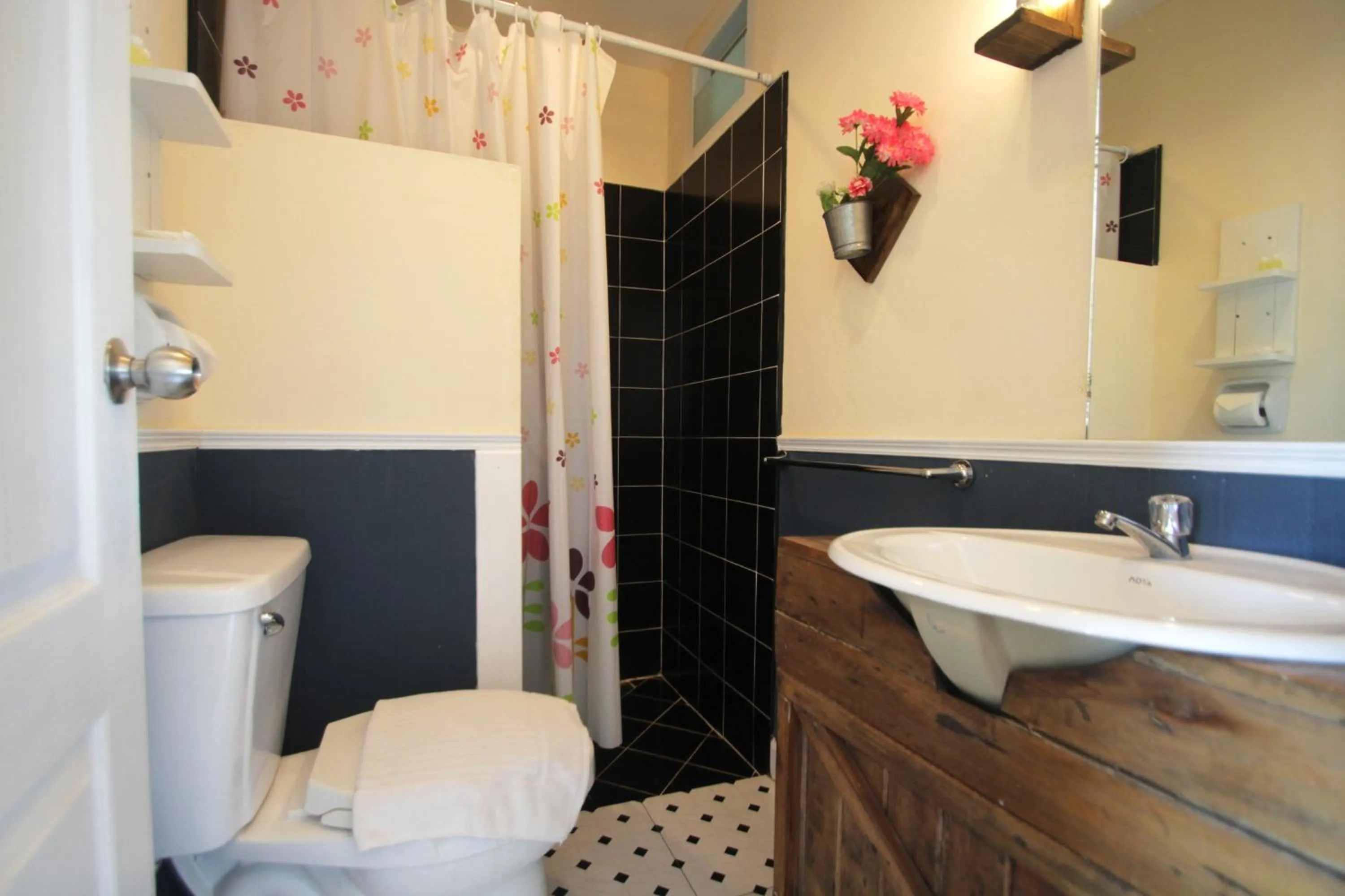 Toilet in Pattaya Paradise Beach Resort