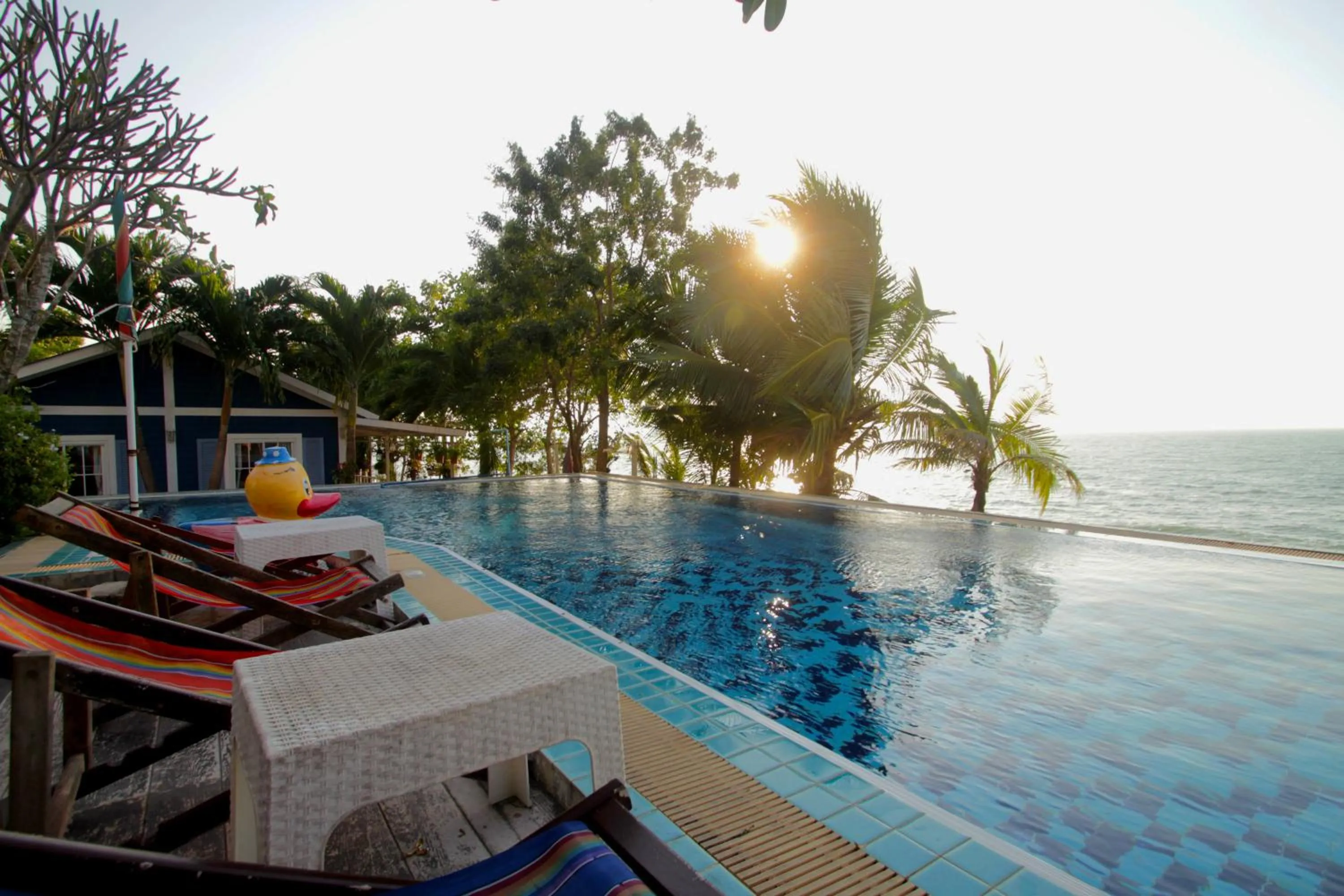 Pool view in Pattaya Paradise Beach Resort
