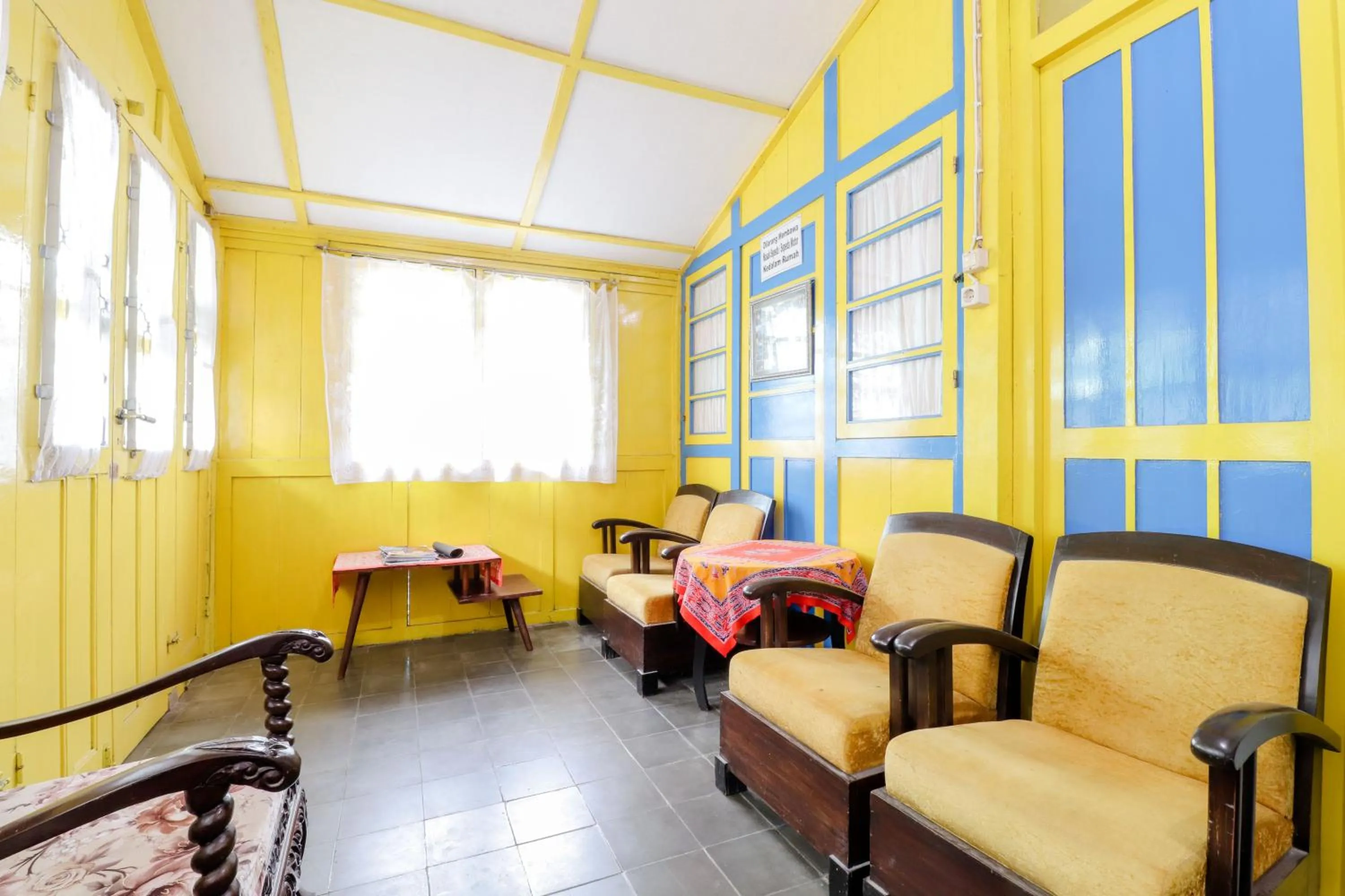 Lobby or reception in Homestay Ndalem Soewondo