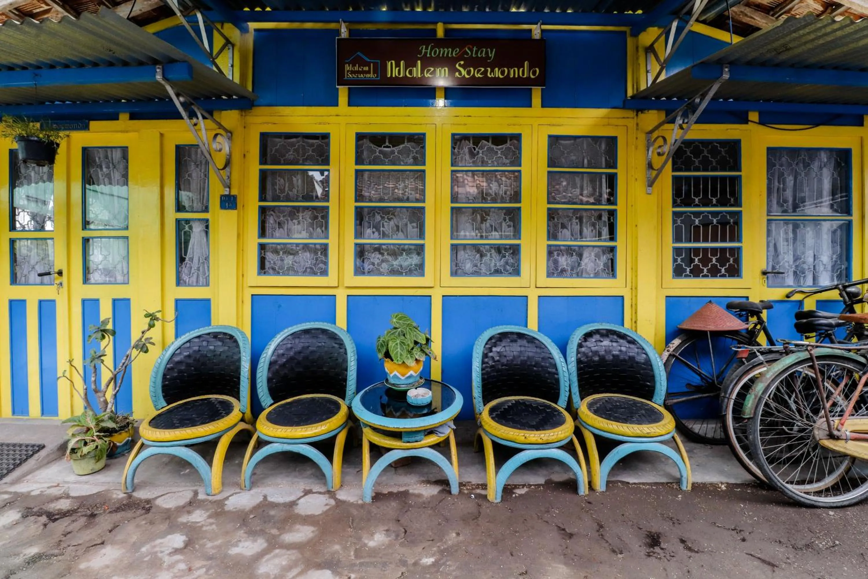 Patio in Homestay Ndalem Soewondo