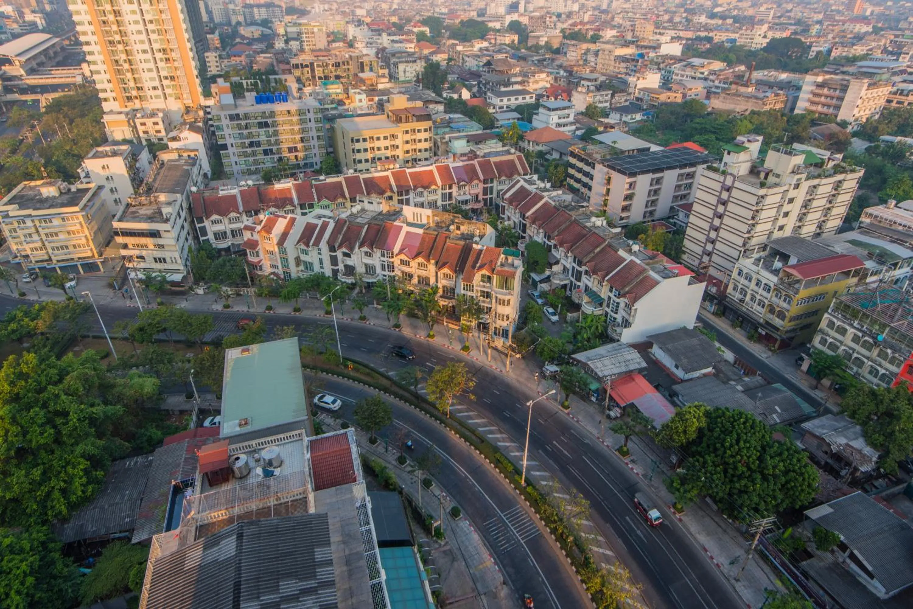 City view in King Royal 2