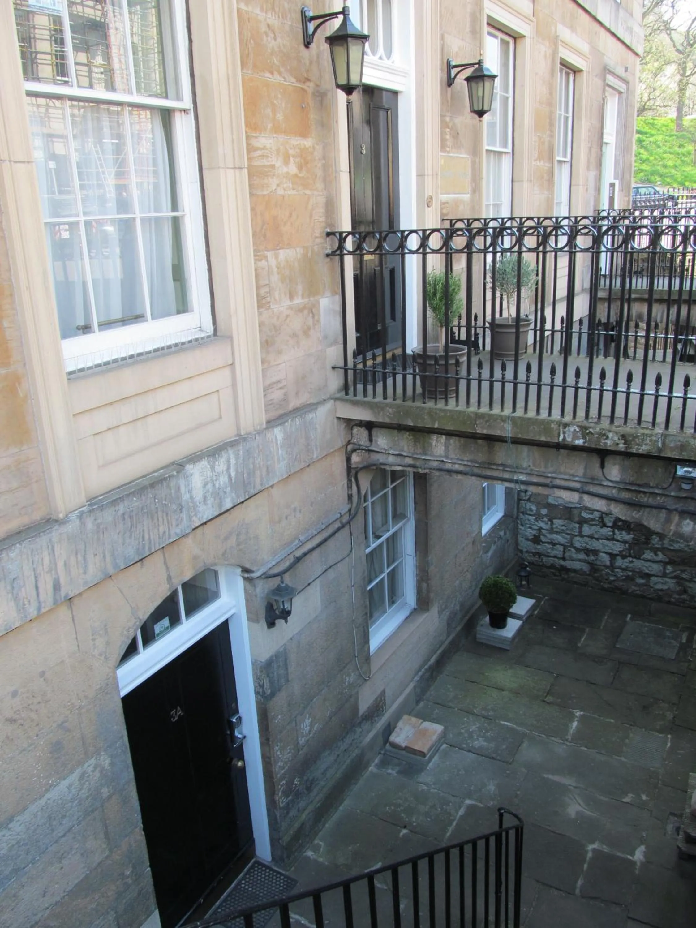 Facade/entrance in Lantern Guest House