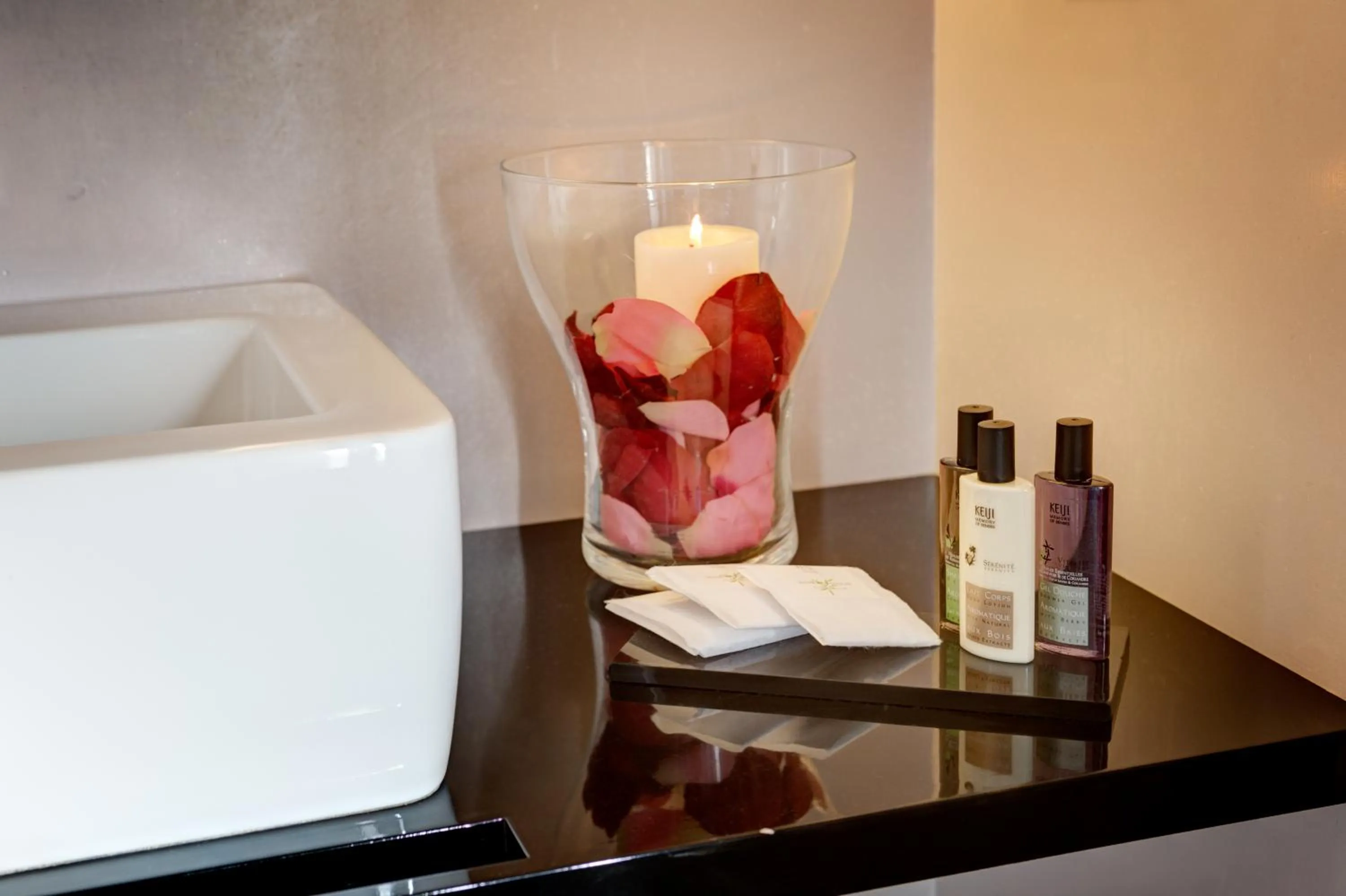 Decorative detail in Dharma Luxury Hotel