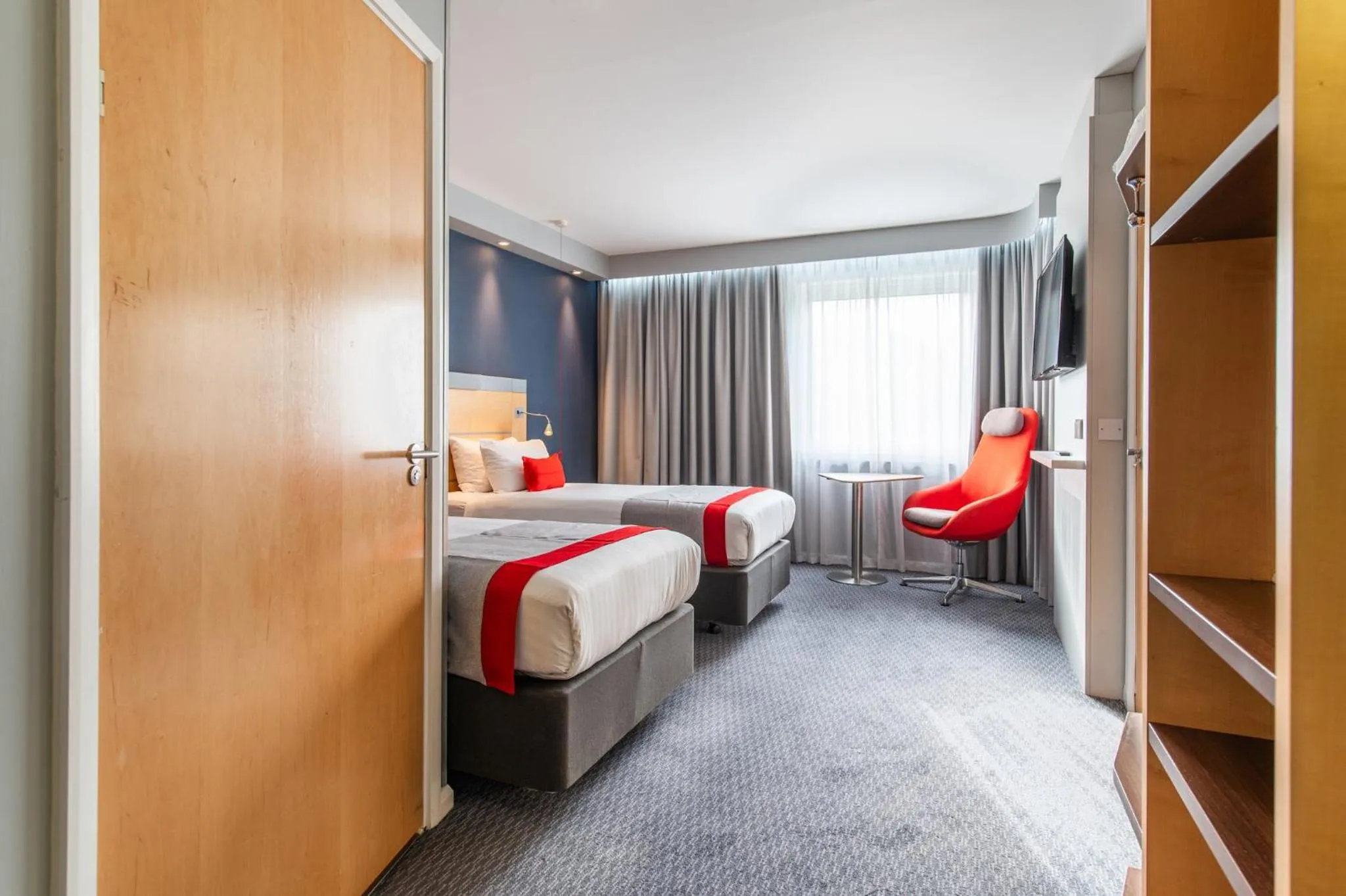 Photo of the whole room, Bed in Holiday Inn Express Ramsgate – Minster by IHG