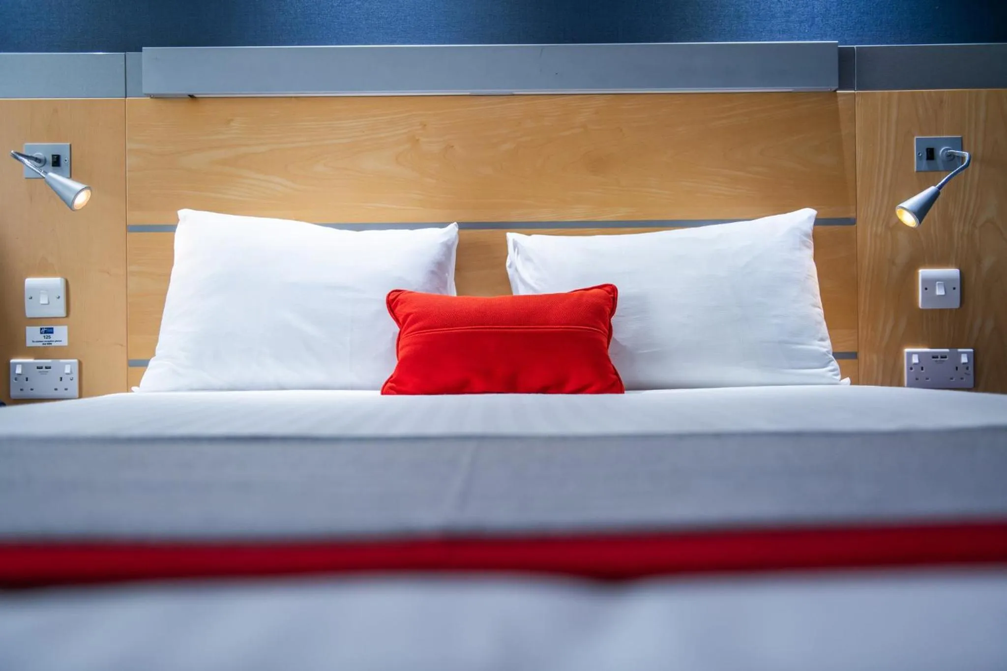 Photo of the whole room, Bed in Holiday Inn Express Ramsgate – Minster by IHG