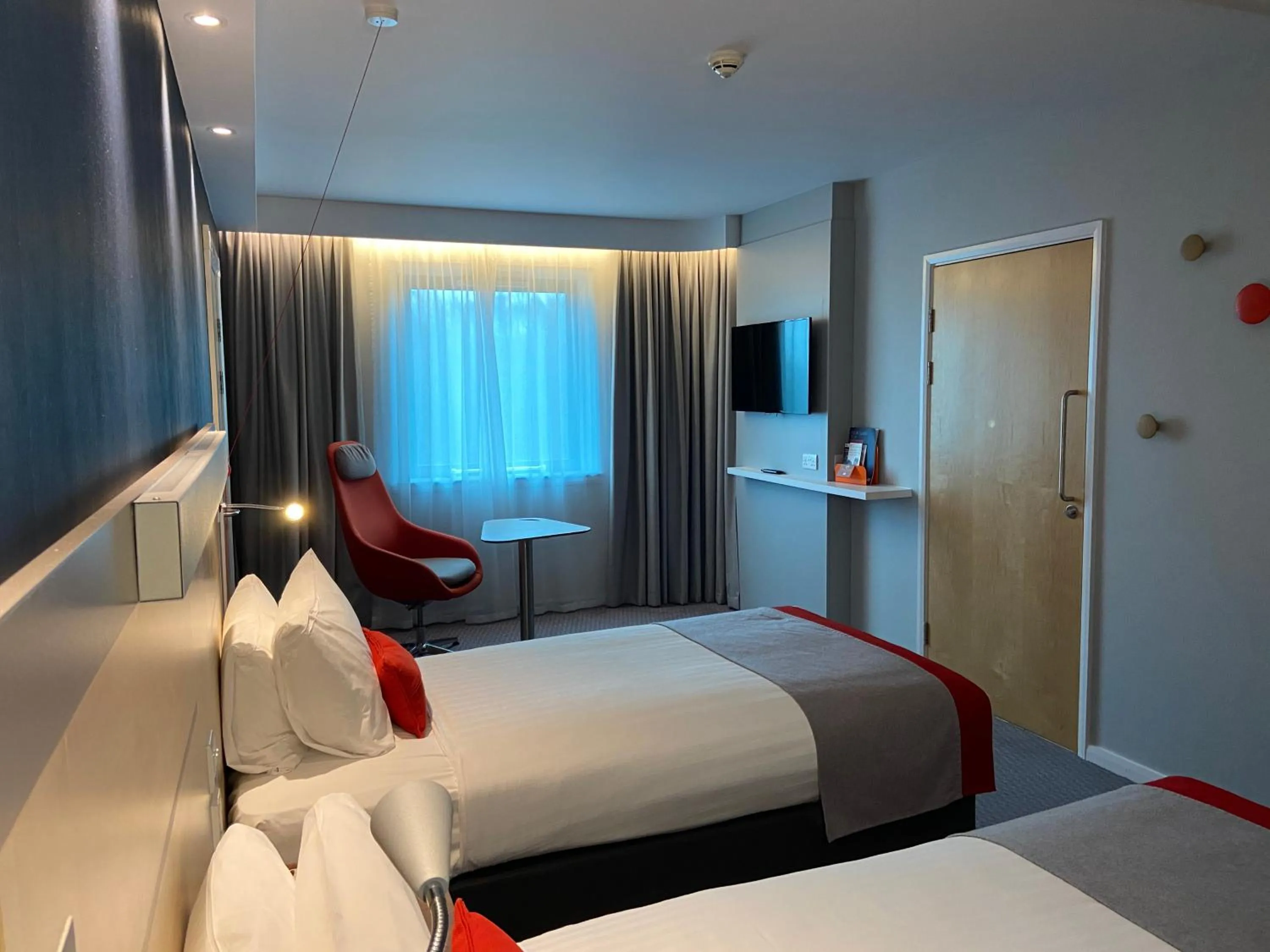 TV and multimedia, Bed in Holiday Inn Express Ramsgate – Minster by IHG