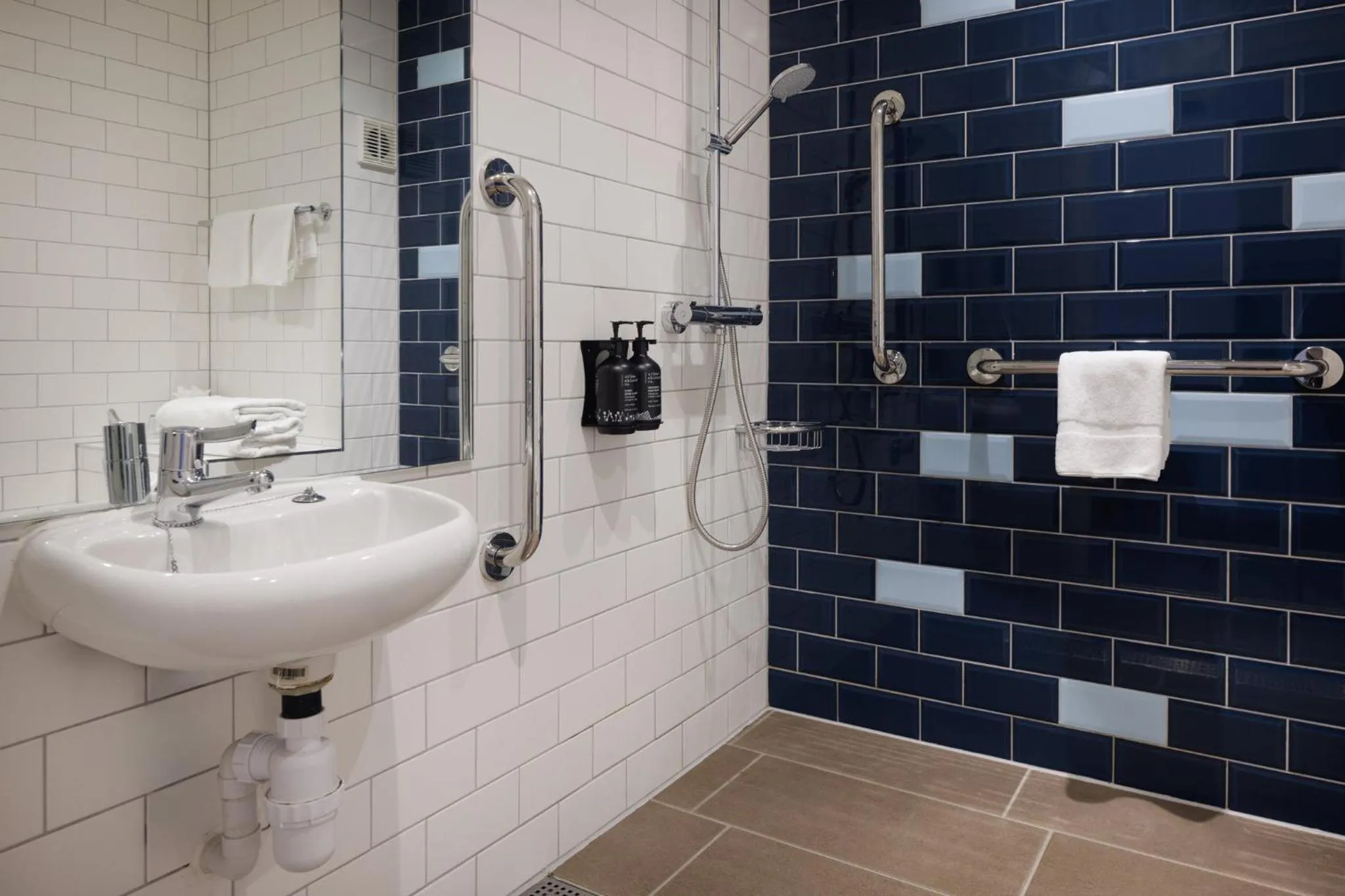 Bathroom in Holiday Inn Mansfield Alfreton M1 Jct 28 by IHG