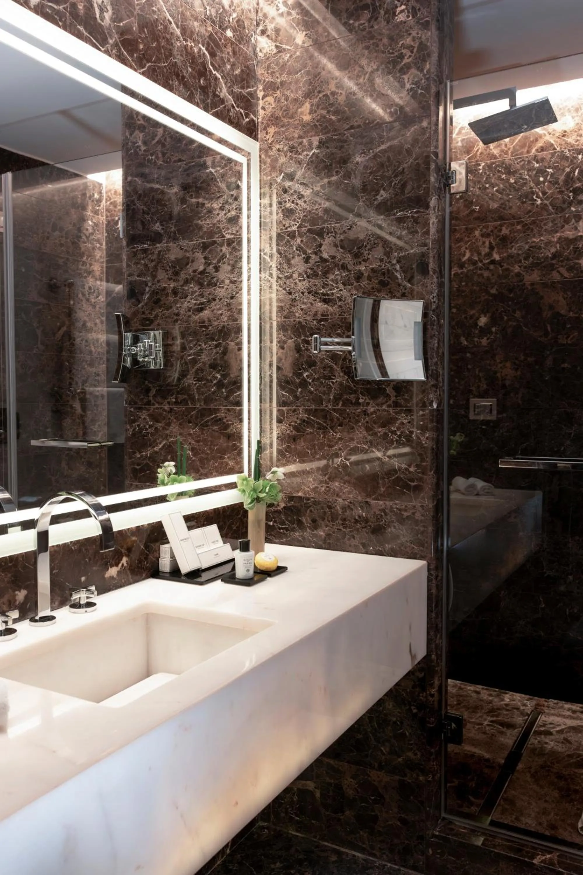 Shower in The First Arte - Preferred Hotels & Resorts
