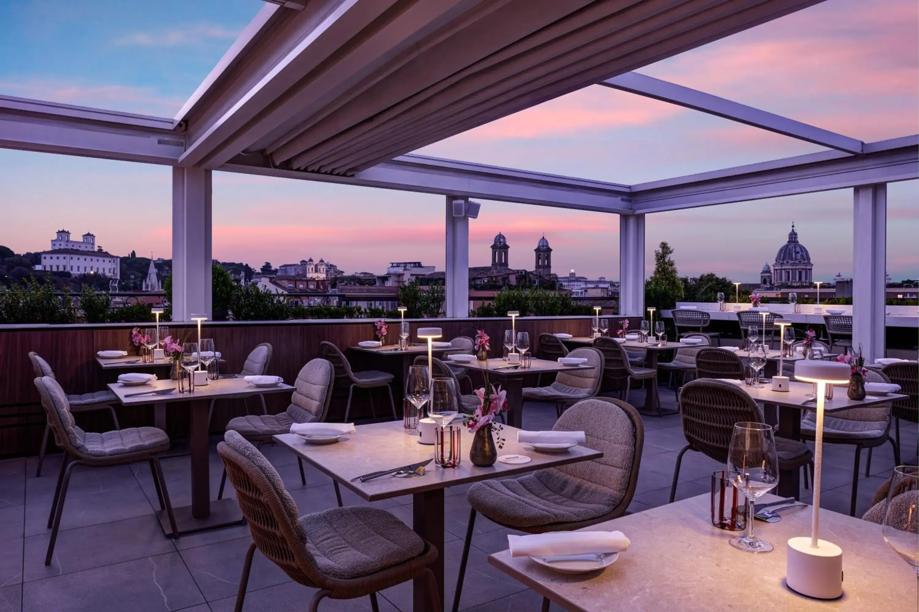 Restaurant/places to eat in The First Arte - Preferred Hotels & Resorts Restaurant/places to eat in The First Arte - Preferred Hotels & Resorts