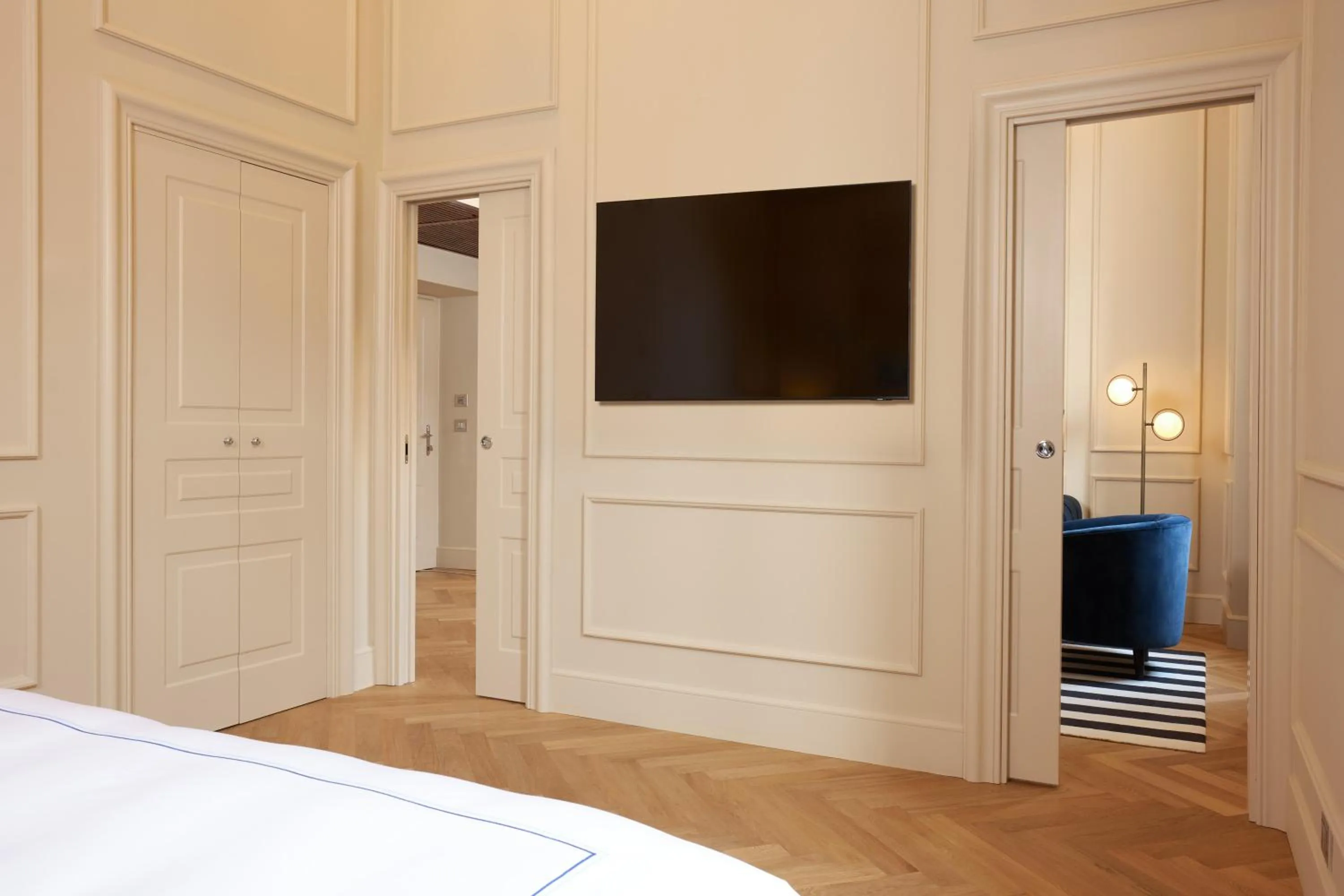 TV and multimedia, Bed in The First Arte - Preferred Hotels & Resorts