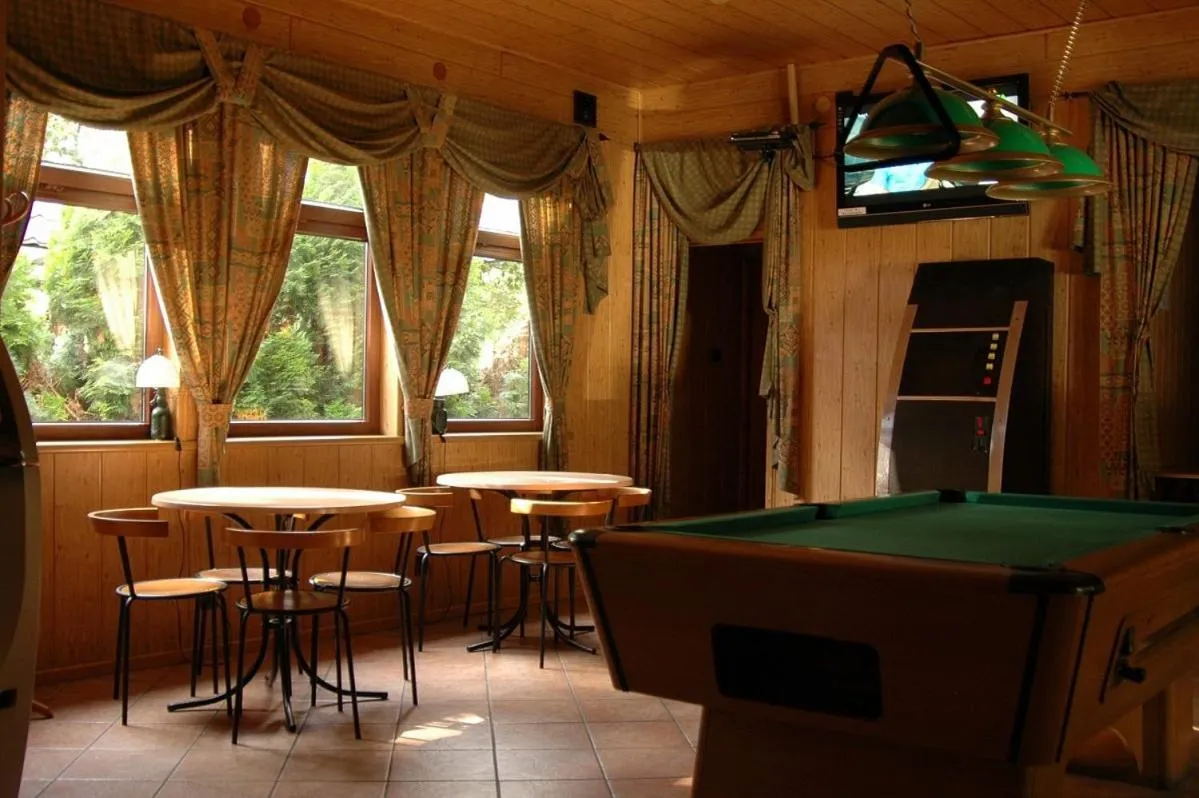 Billiard in Camping Motel WOK