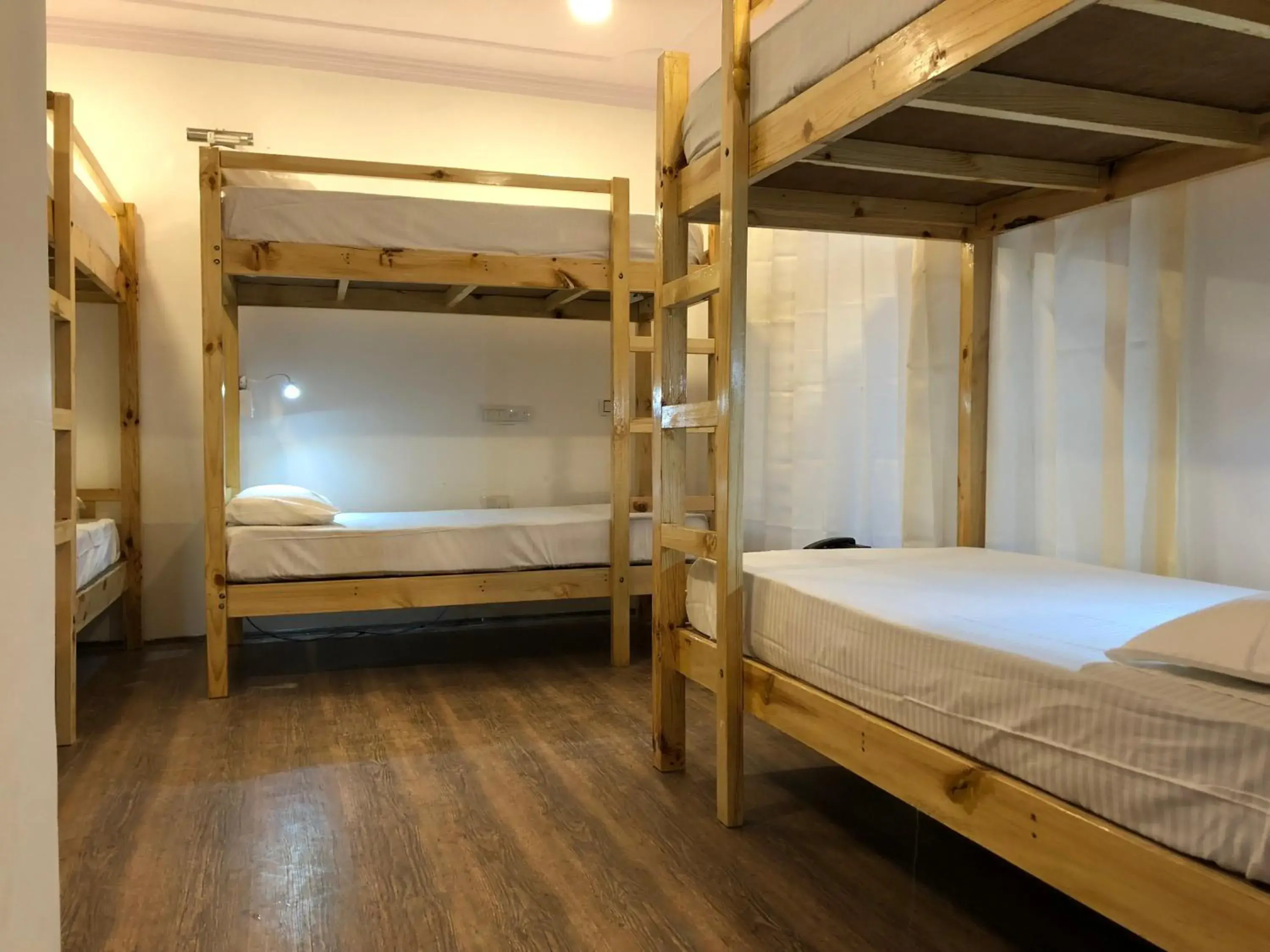 Bed in 6-Bed Female Dormitory Room in Ree Hostel Bed in 6-Bed Female Dormitory Room in Ree Hostel