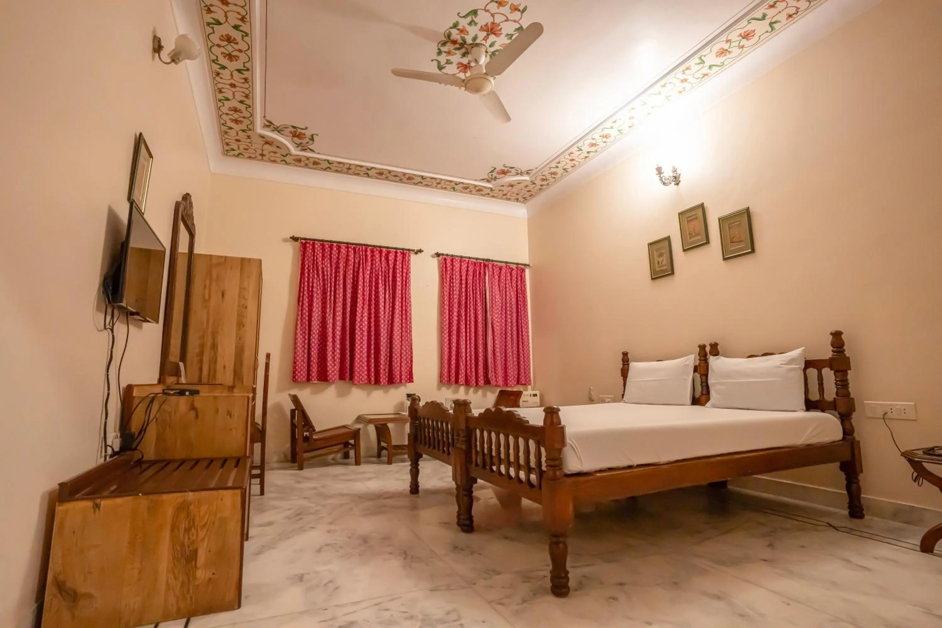 Bedroom, Bed in Anuraag Villa