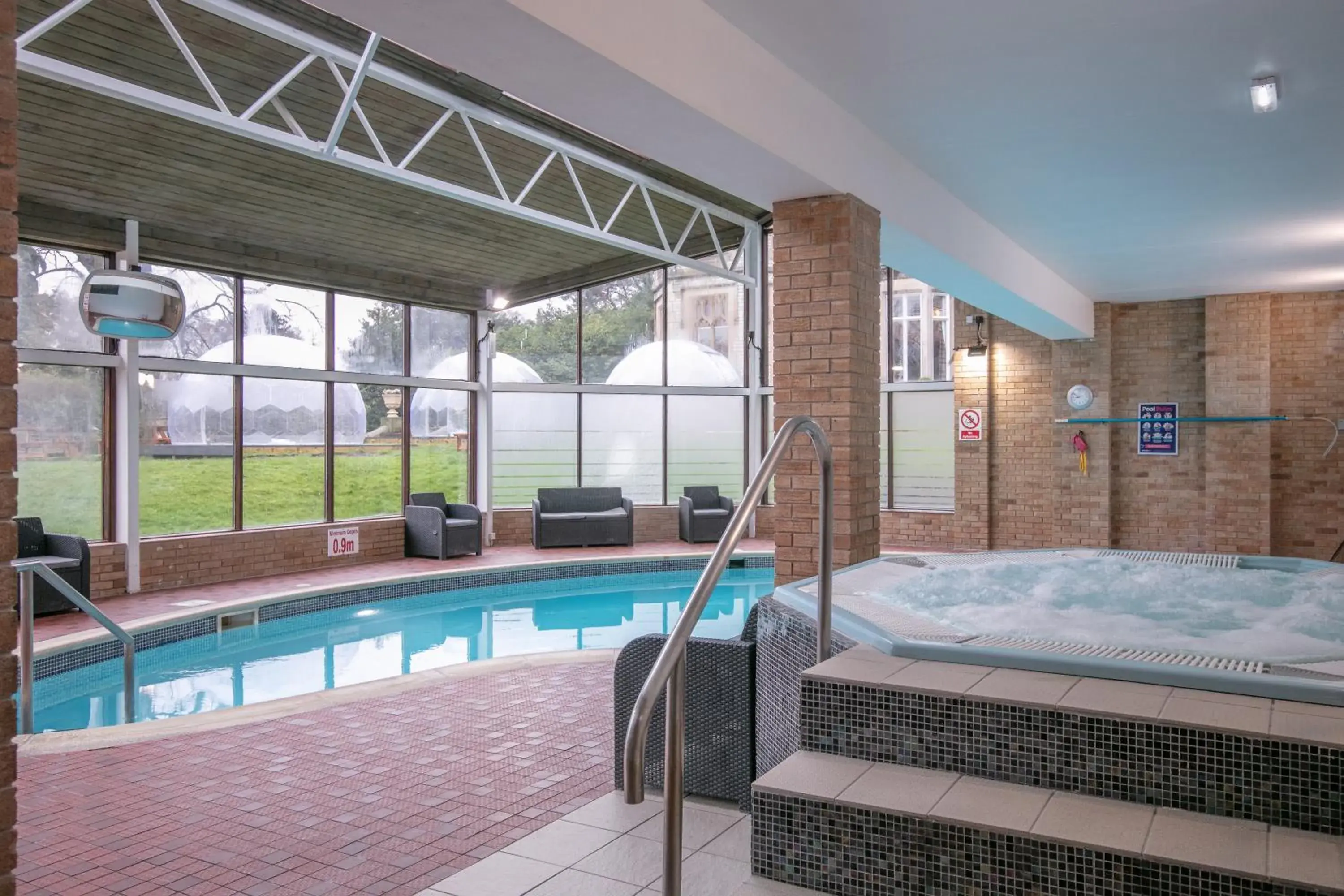 Swimming pool in Mercure Sheffield Kenwood Hall & Spa Swimming pool in Mercure Sheffield Kenwood Hall & Spa