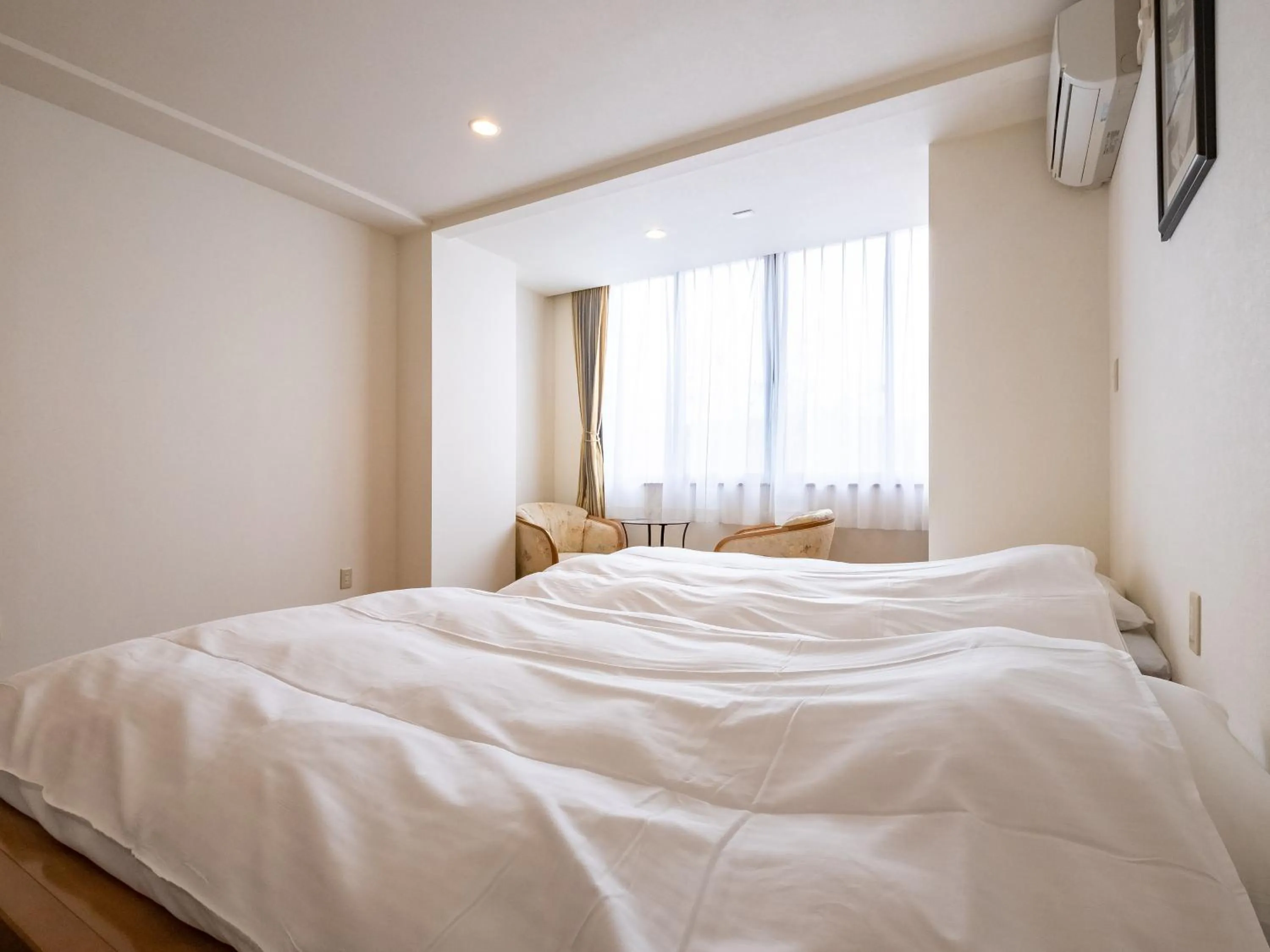 Photo of the whole room, Bed in HAKONE GORA ONSEN Hotel Kasansui
