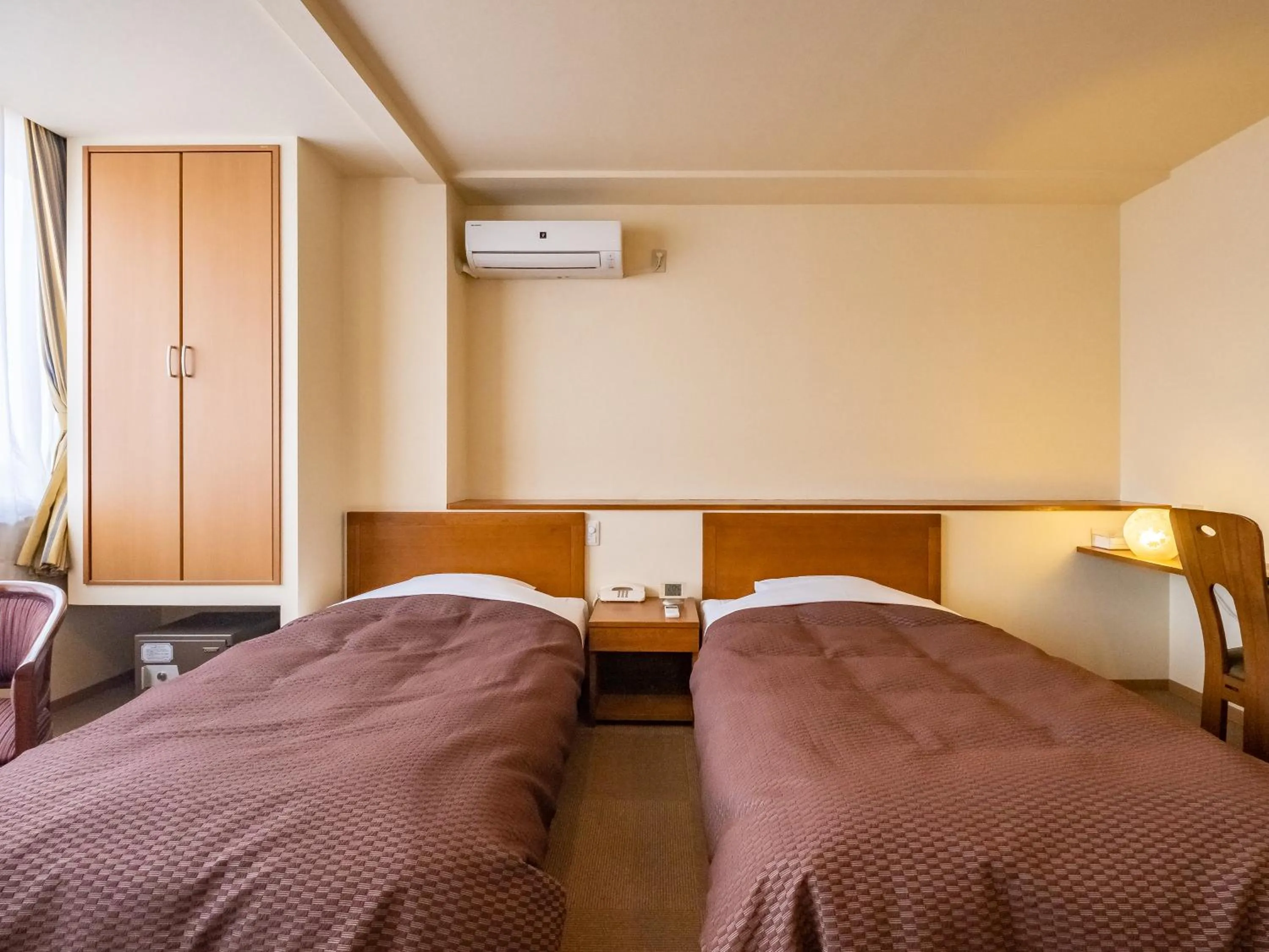 Photo of the whole room, Bed in HAKONE GORA ONSEN Hotel Kasansui