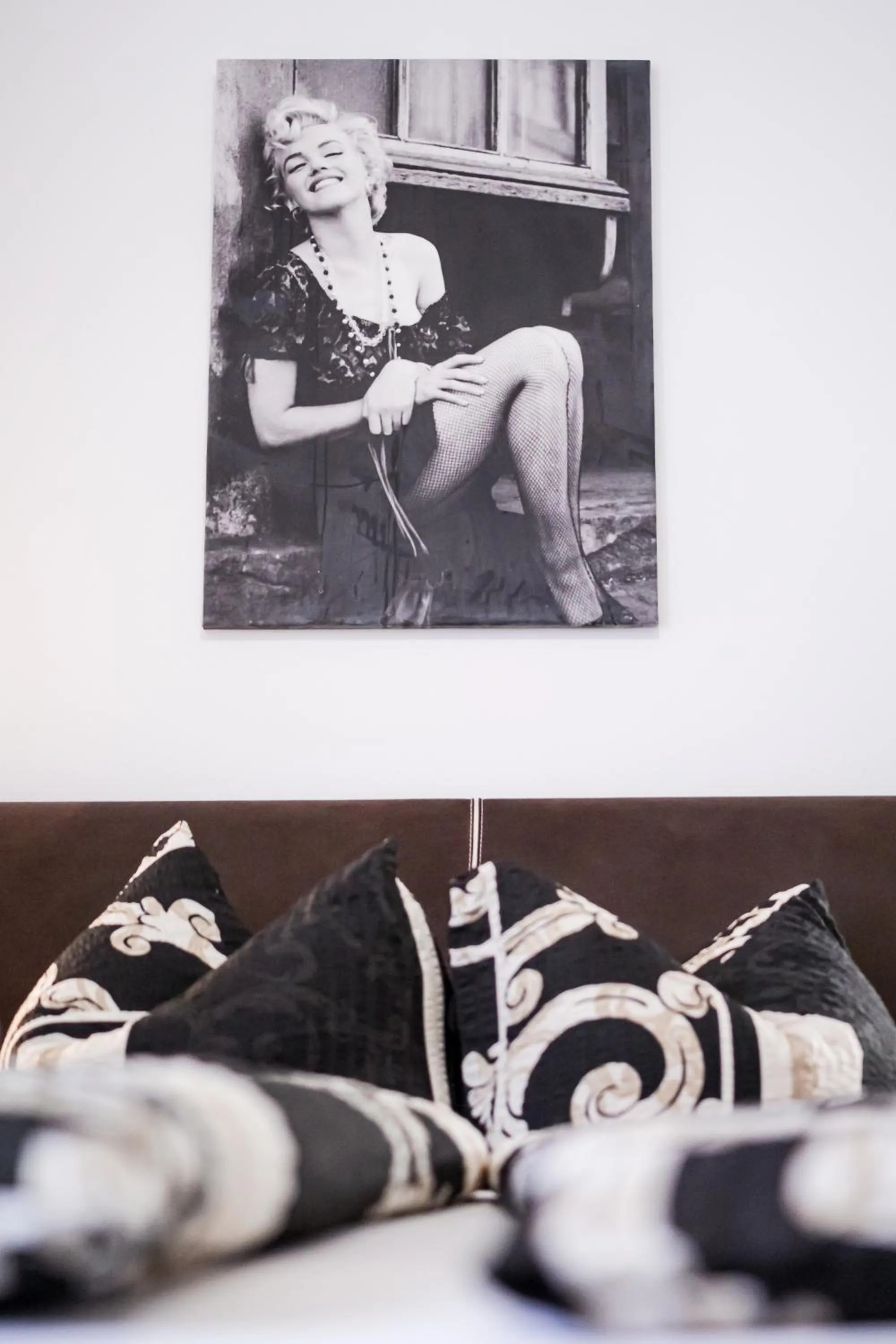 Decorative detail, Bed in Vila Belaggio