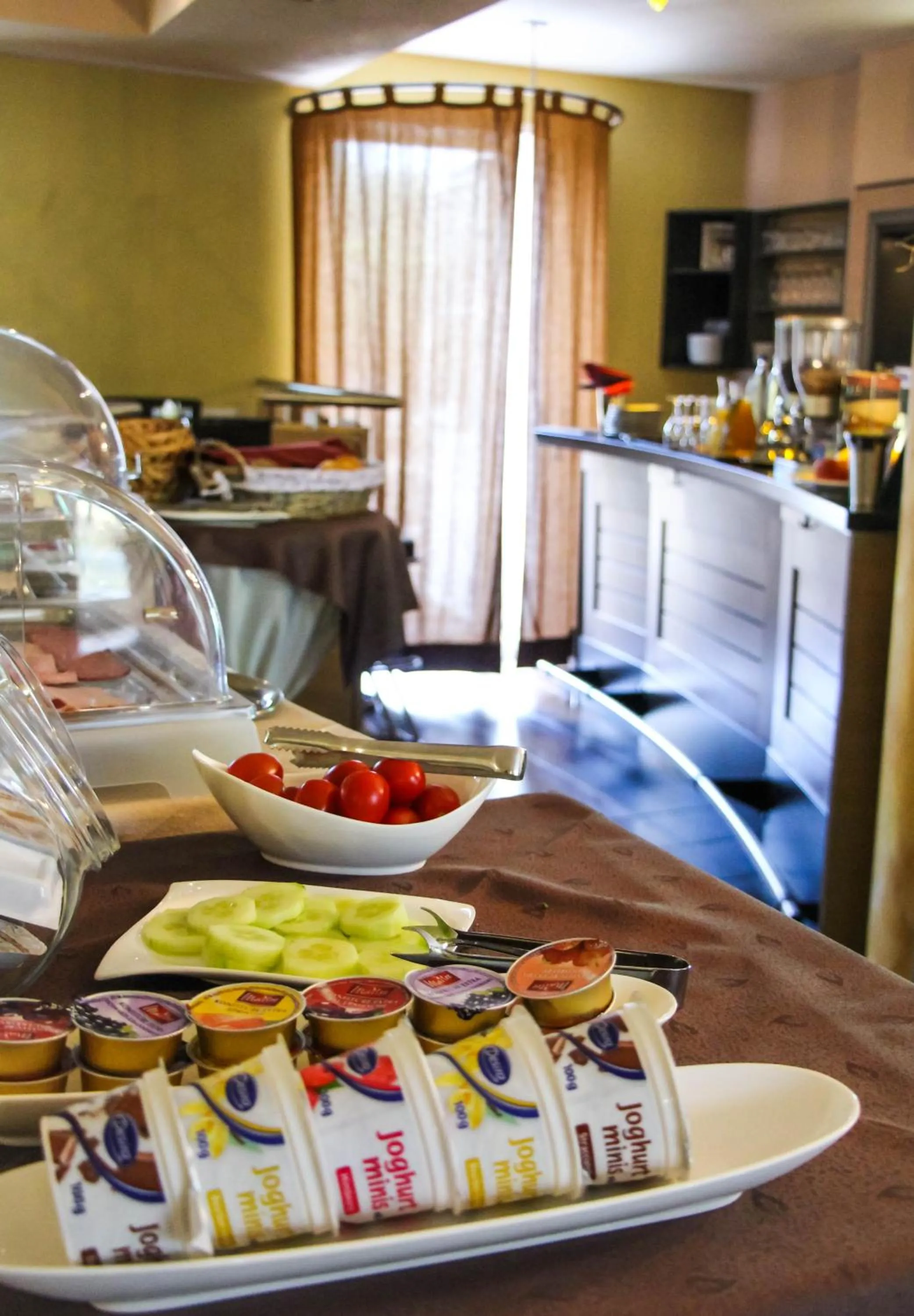 Buffet breakfast in Vila Belaggio