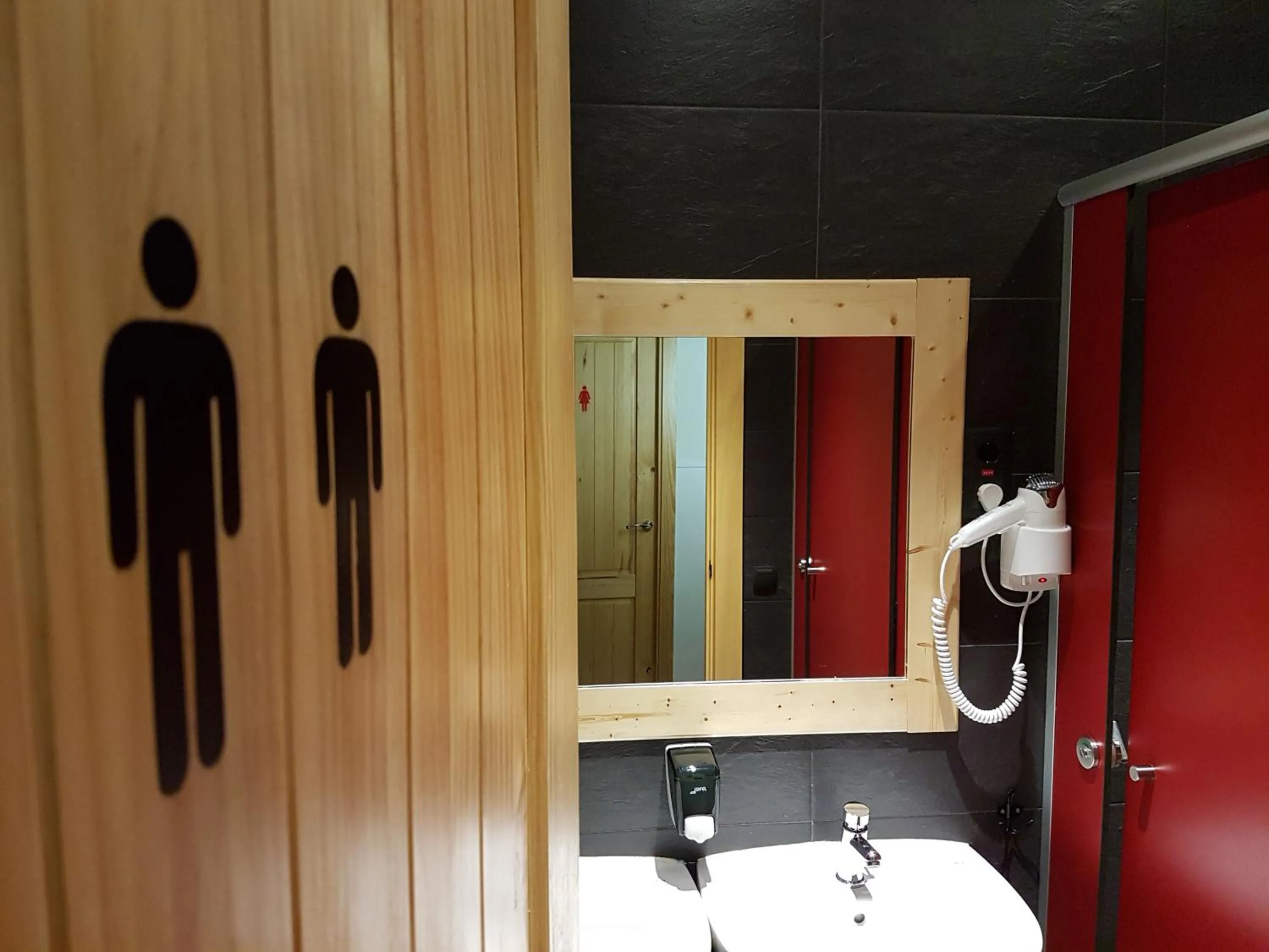 Bathroom in Far Home Atocha