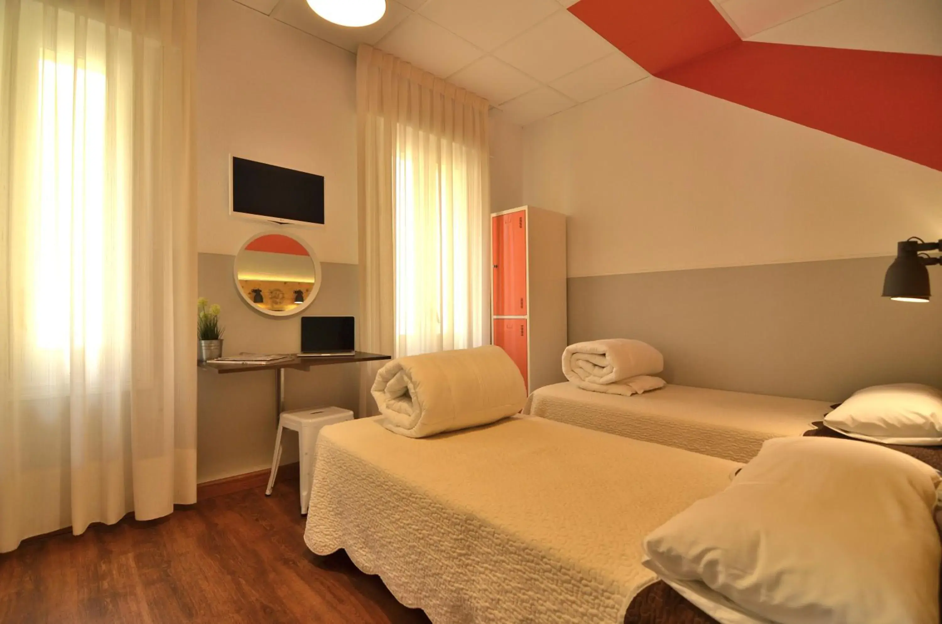 Bed in Far Home Atocha Bed in Far Home Atocha