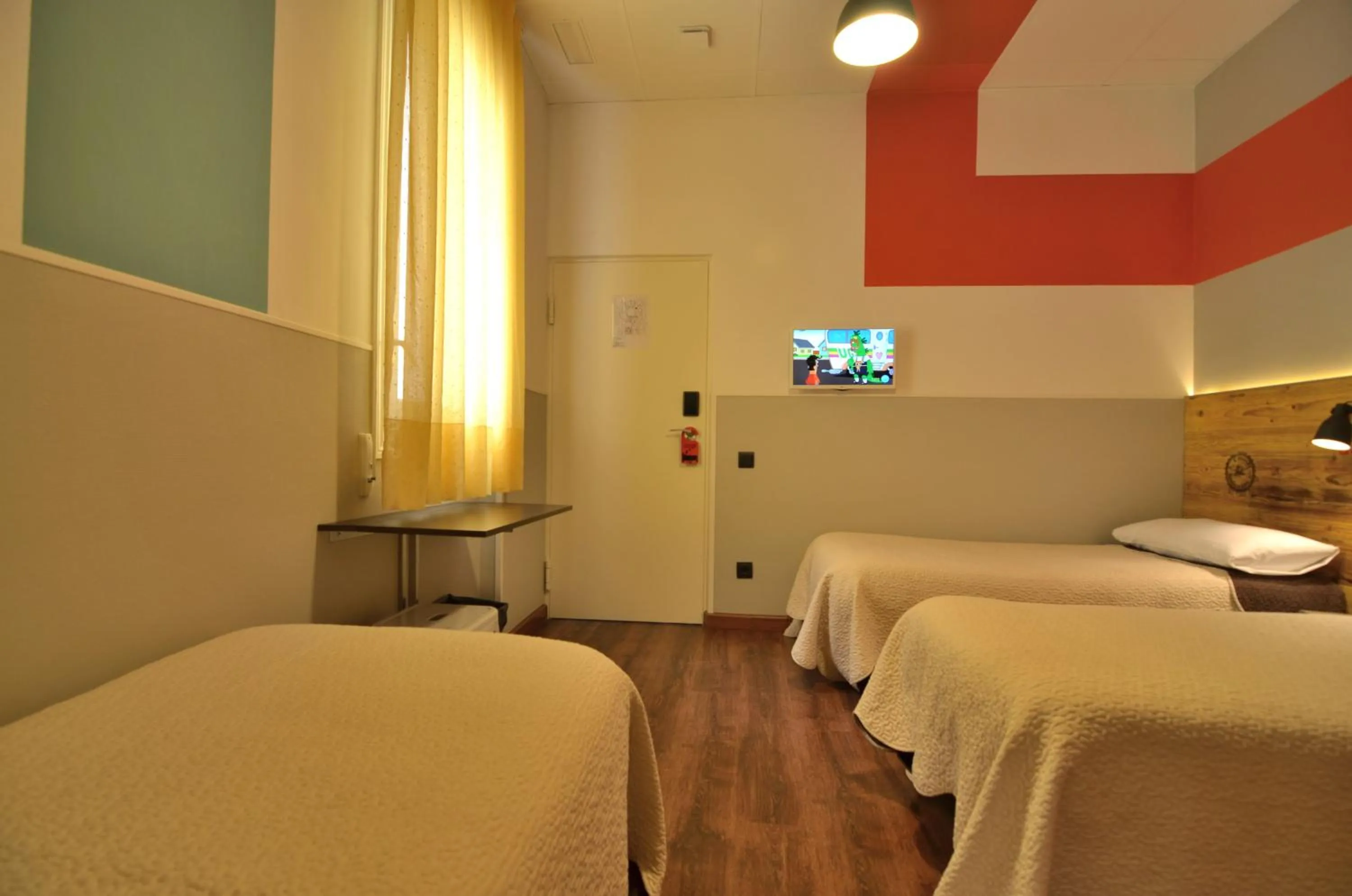 Bed in Far Home Atocha