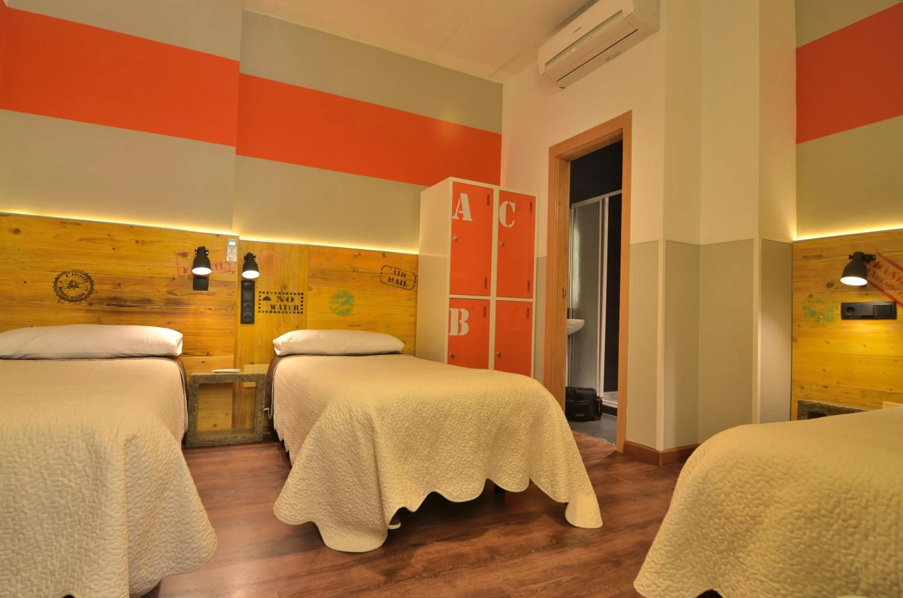 Other, Bed in Far Home Atocha