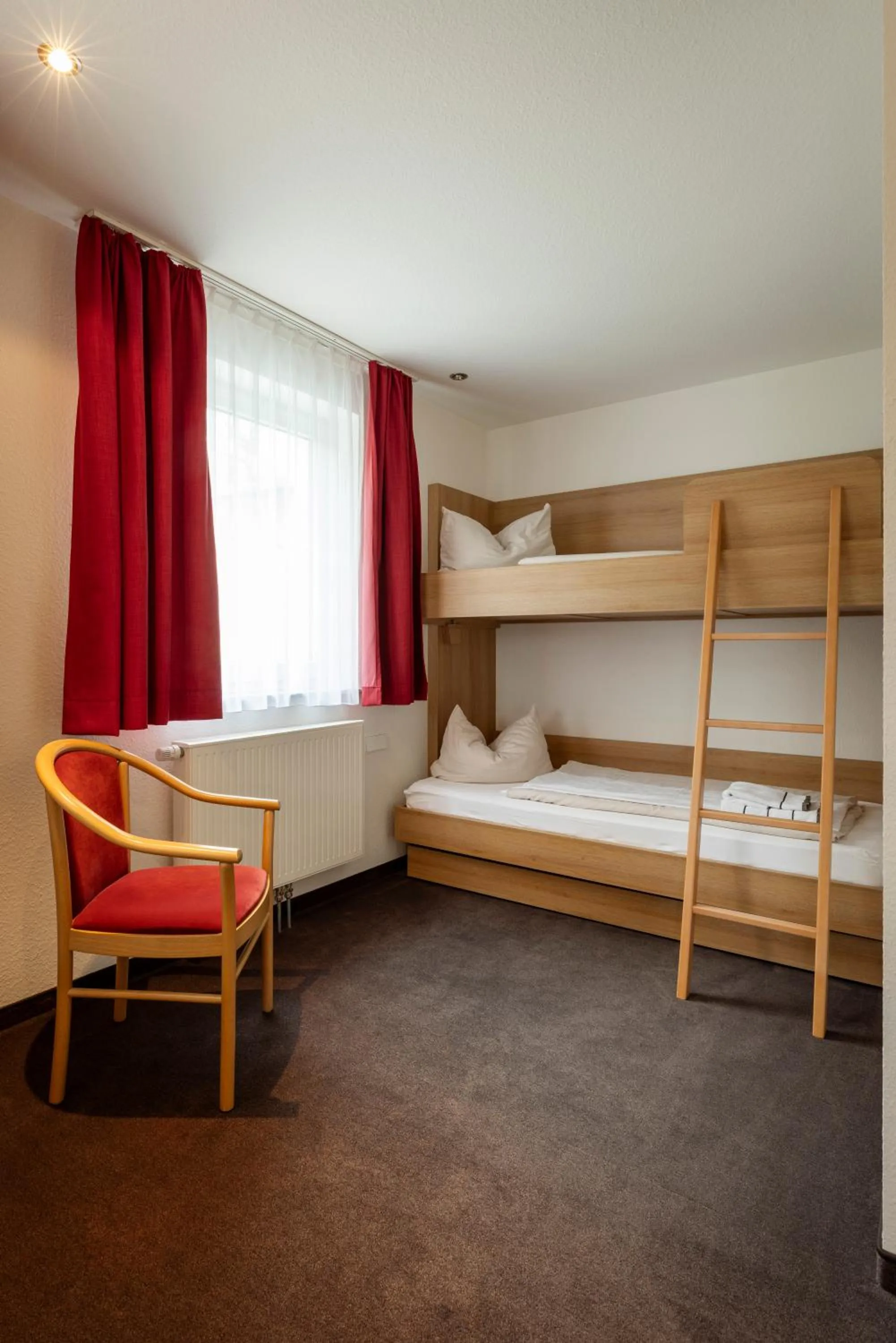 bunk bed, Bed in Hotel Rössle Berneck