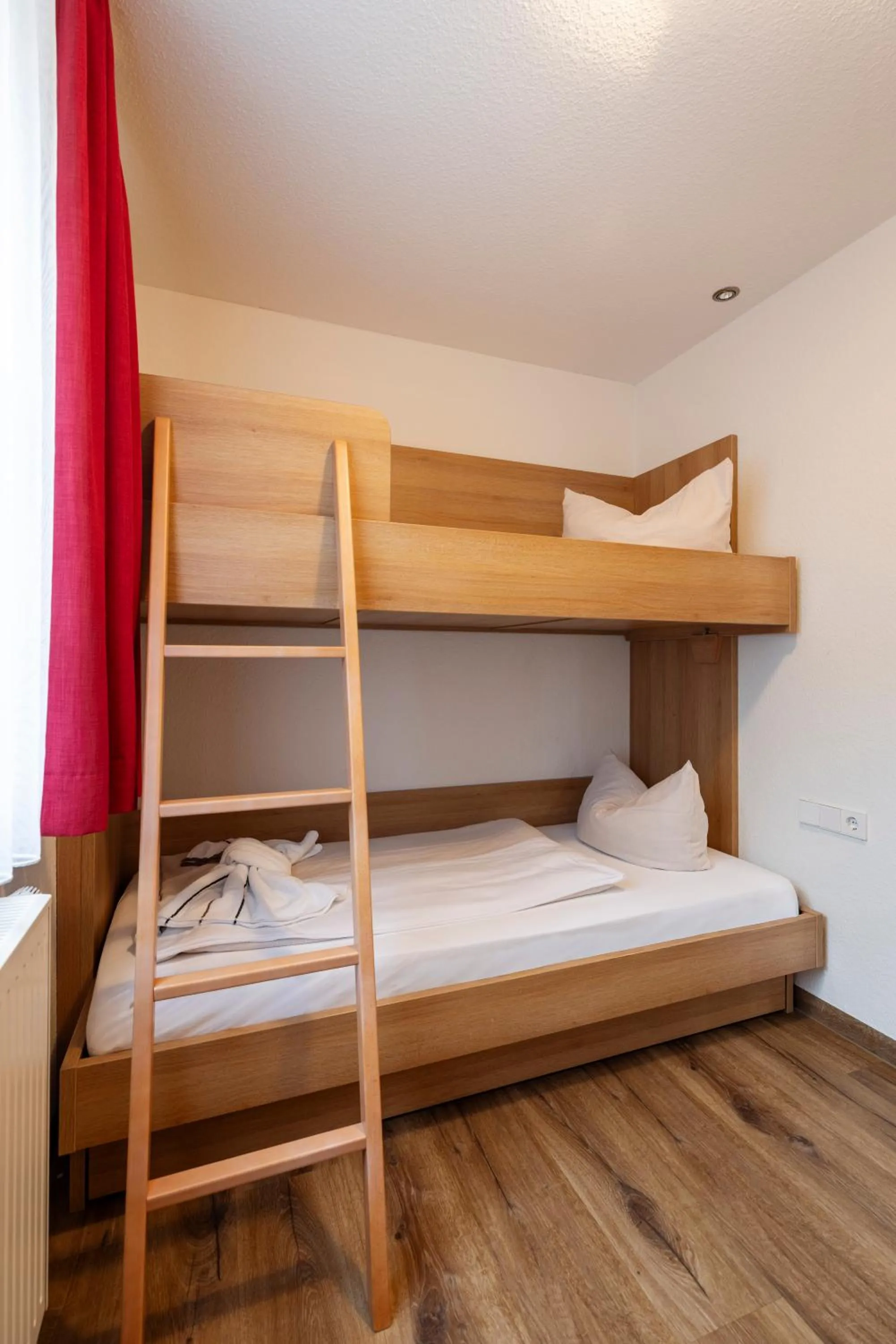 Photo of the whole room, Bed in Hotel Rössle Berneck