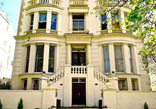 Property building in Ravna Gora