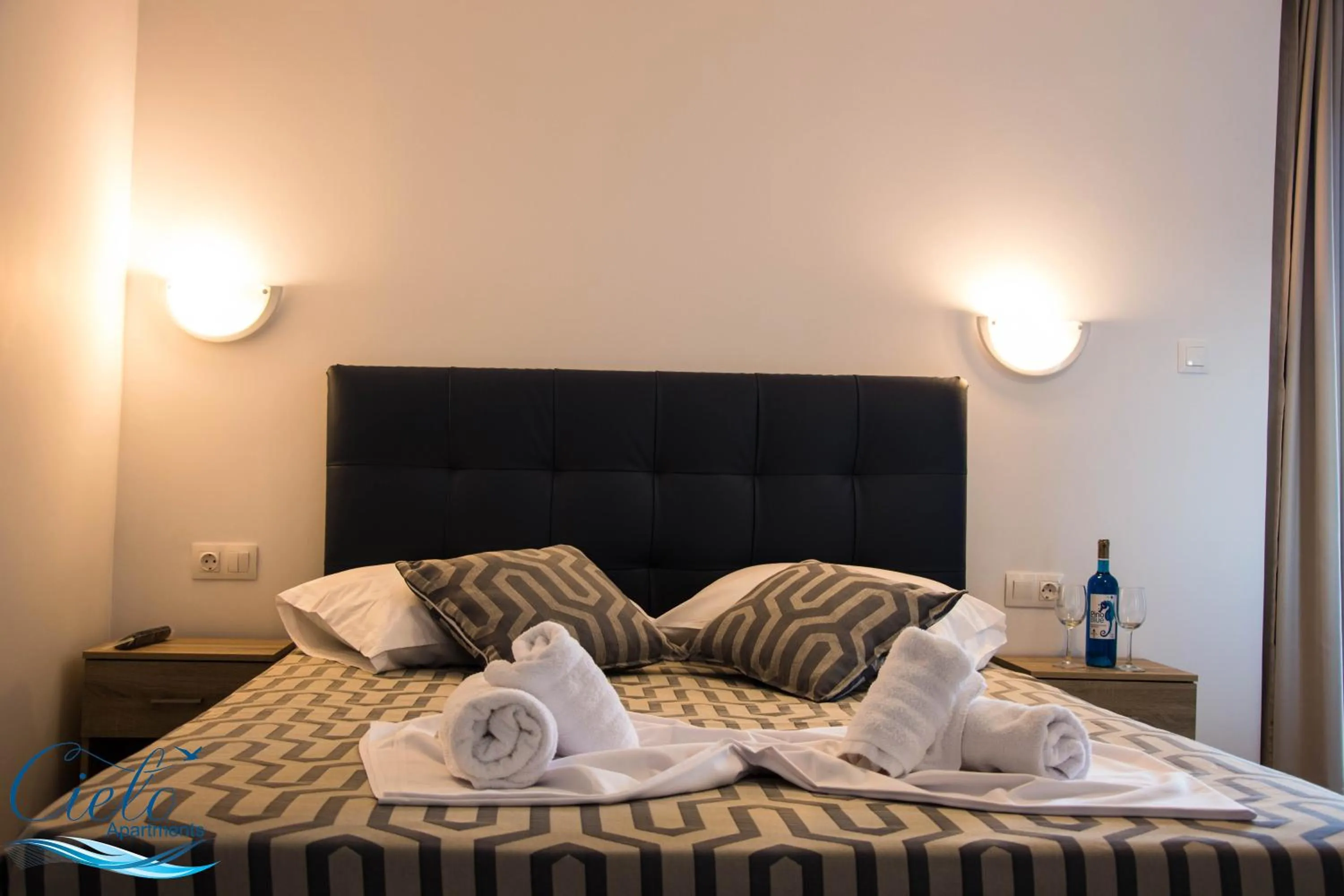 Bed in Cielo Apartments